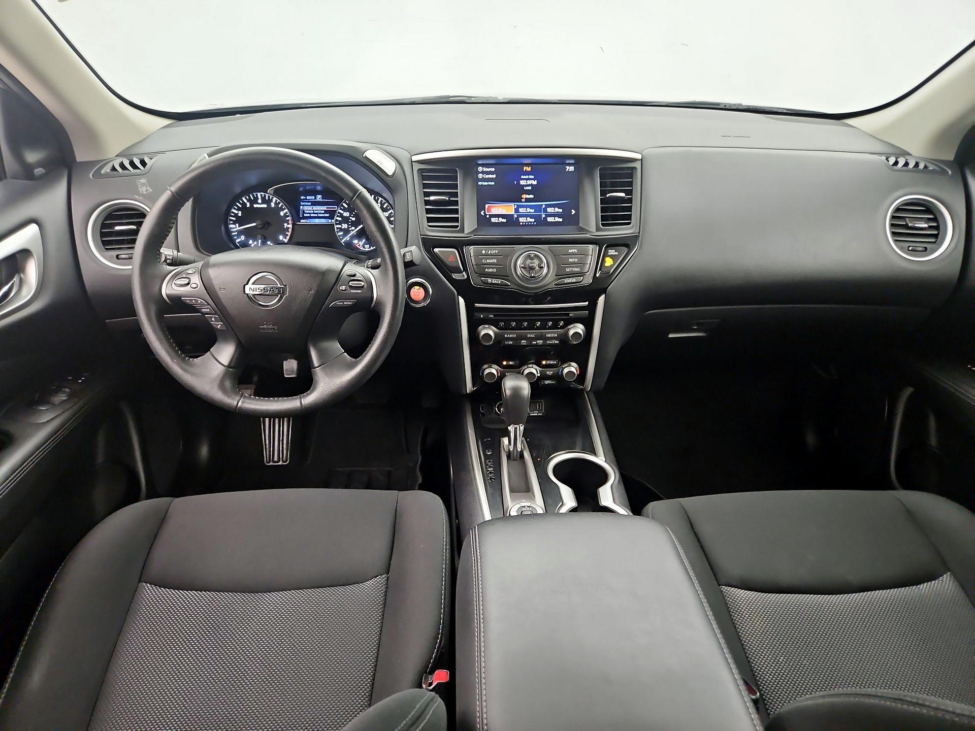 Thumbnail: 2020 Nissan Pathfinder - 9