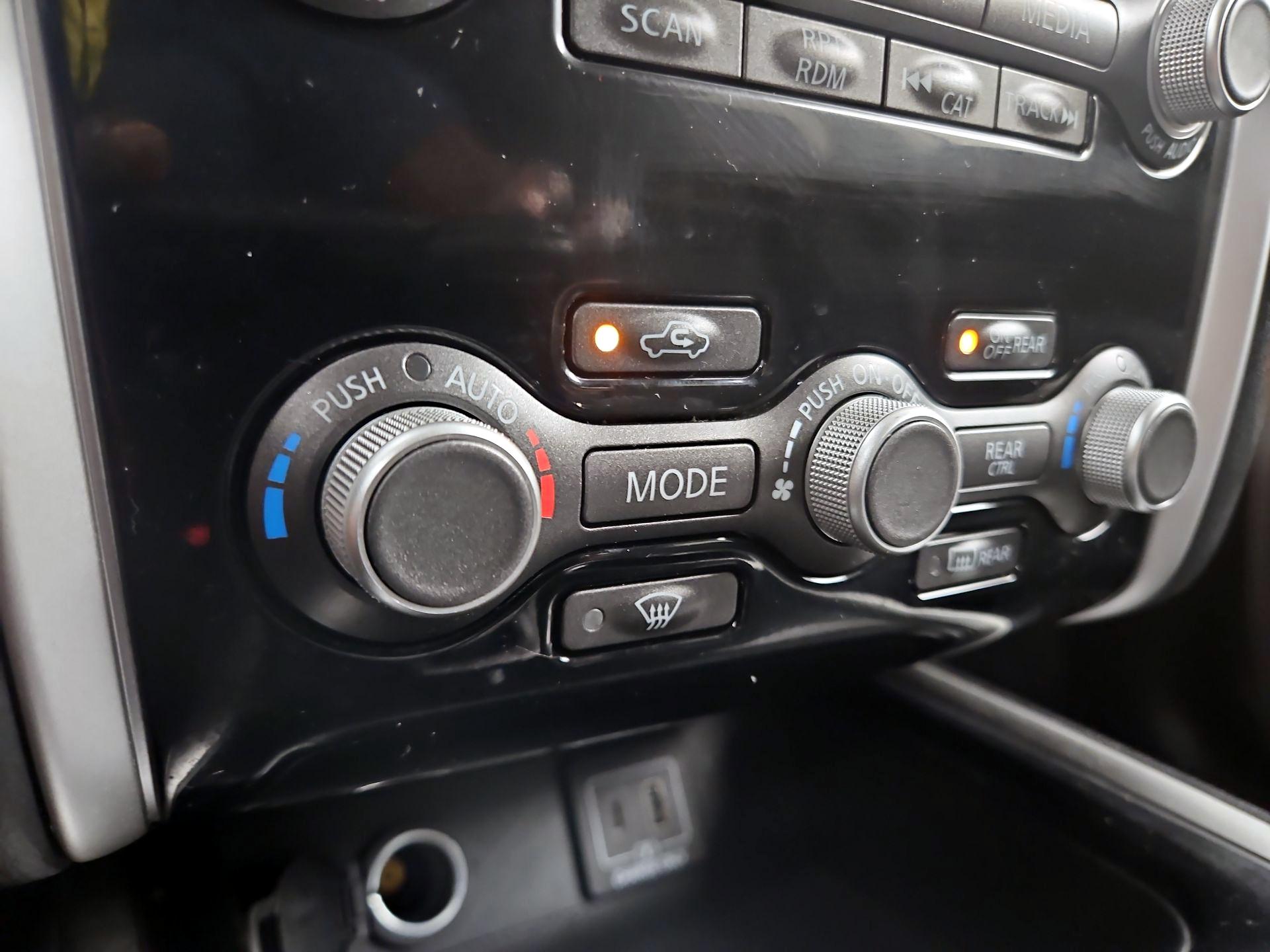 Thumbnail: 2020 Nissan Pathfinder - 16