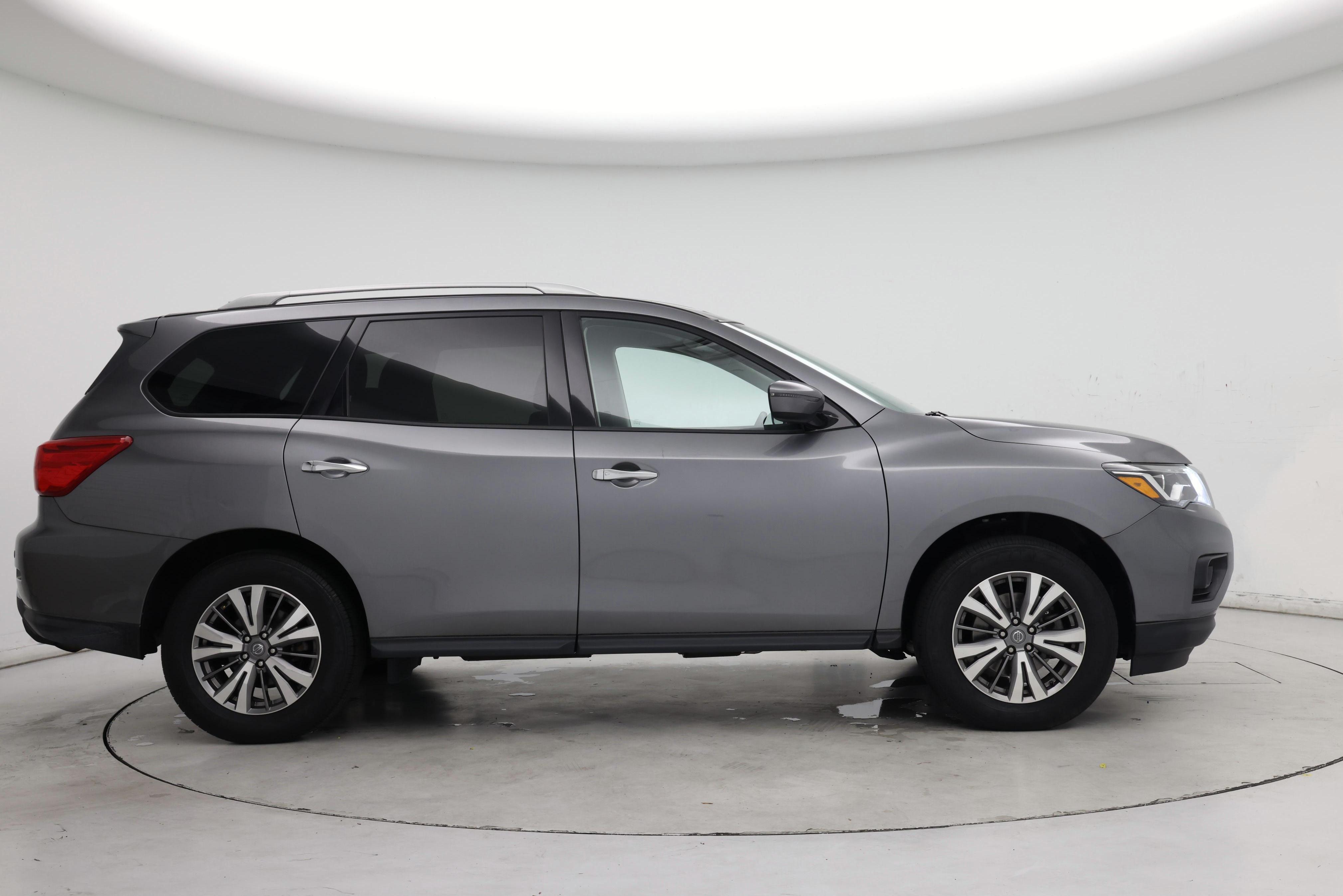 Thumbnail: 2020 Nissan Pathfinder - 7