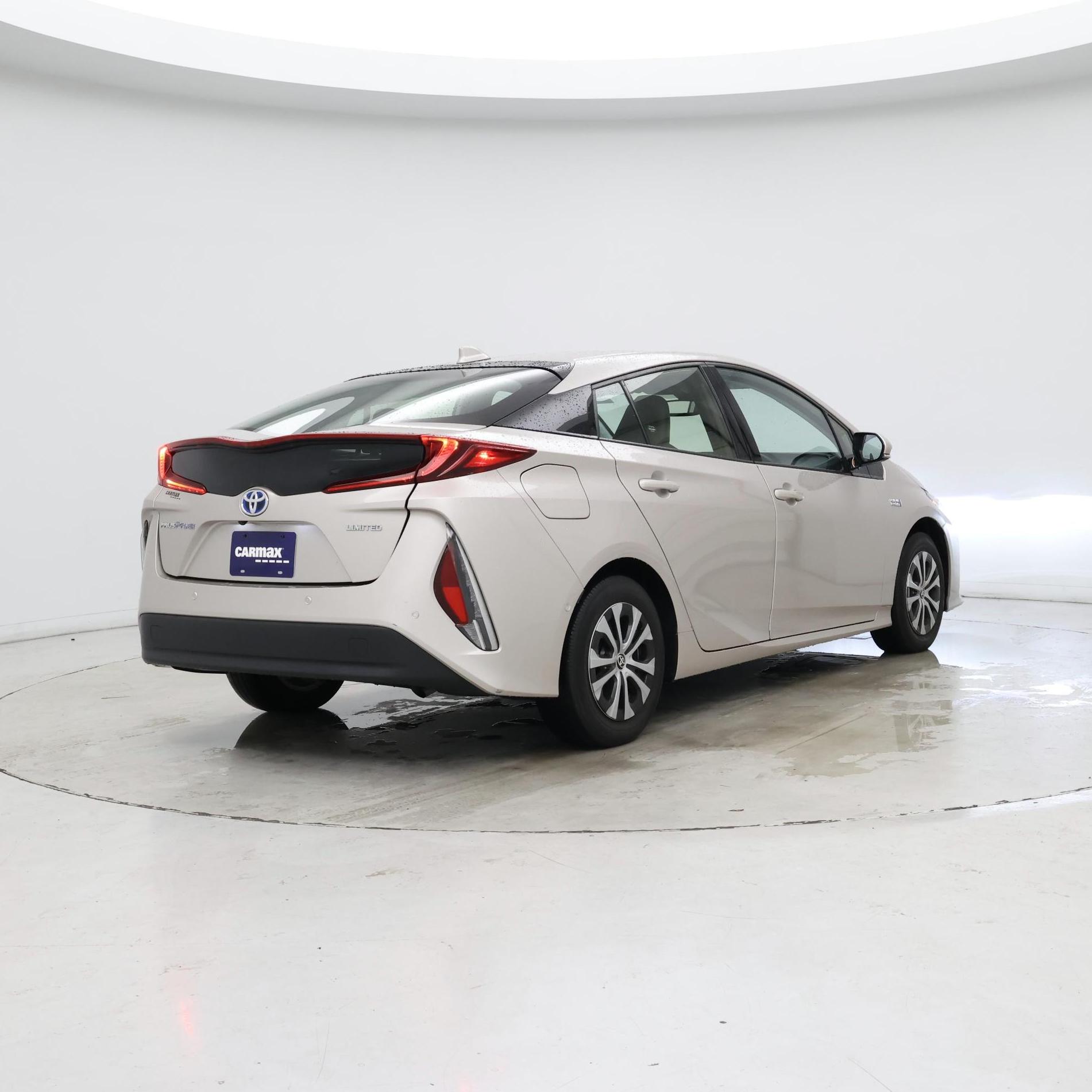 Thumbnail: 2020 Toyota Prius Prime - 8