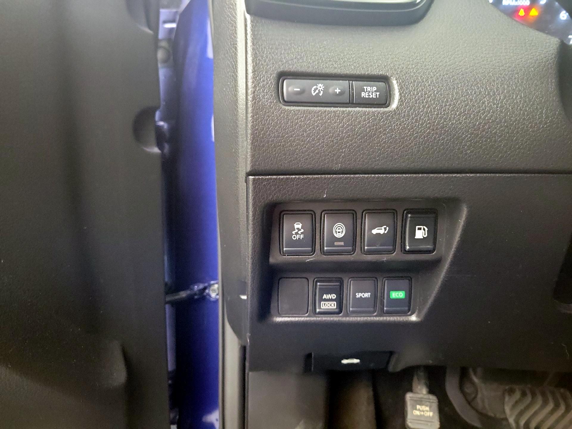 Thumbnail: 2020 Nissan Rogue - 11