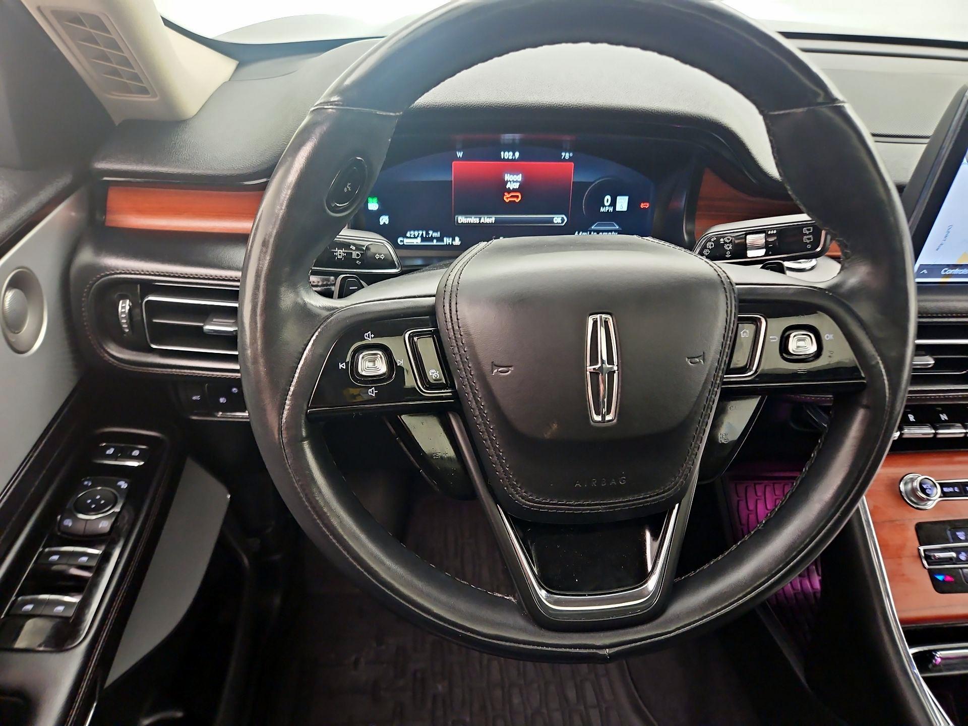 Thumbnail: 2021 Lincoln Aviator - 10