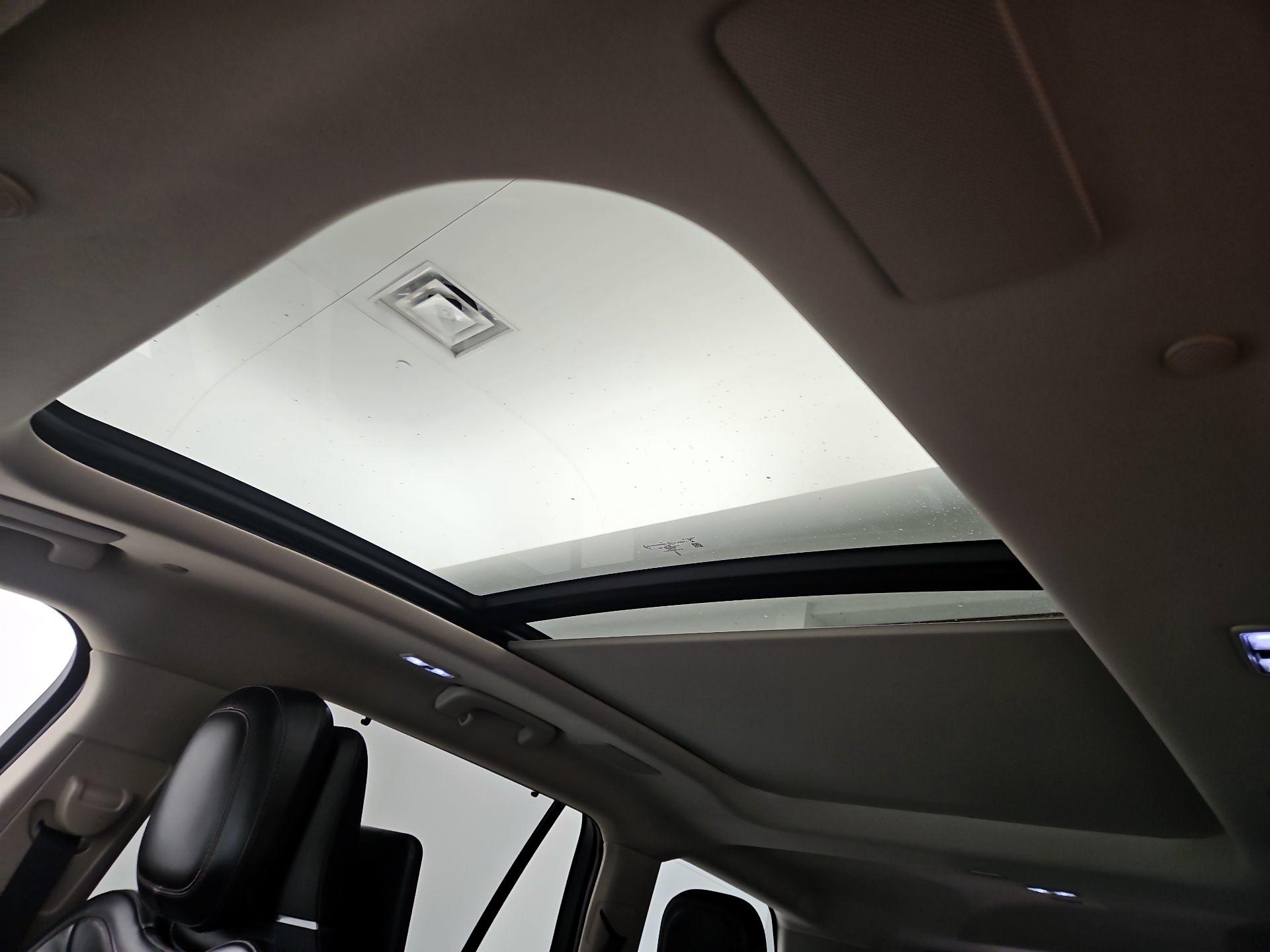 Thumbnail: 2021 Lincoln Aviator - 20