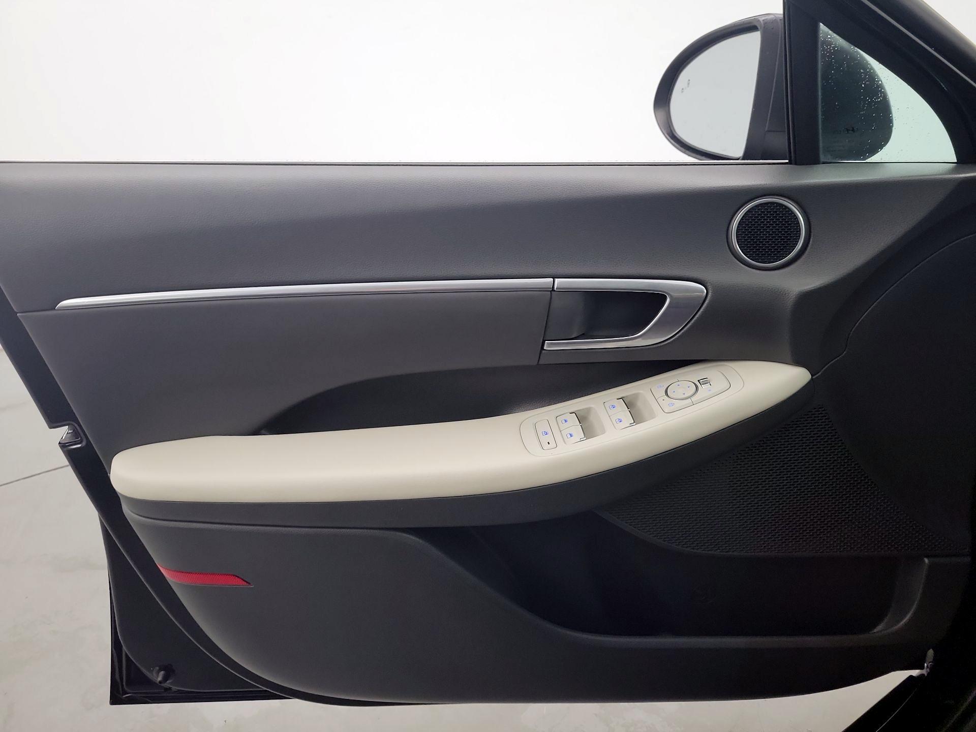 Thumbnail: 2022 Hyundai Sonata - 12