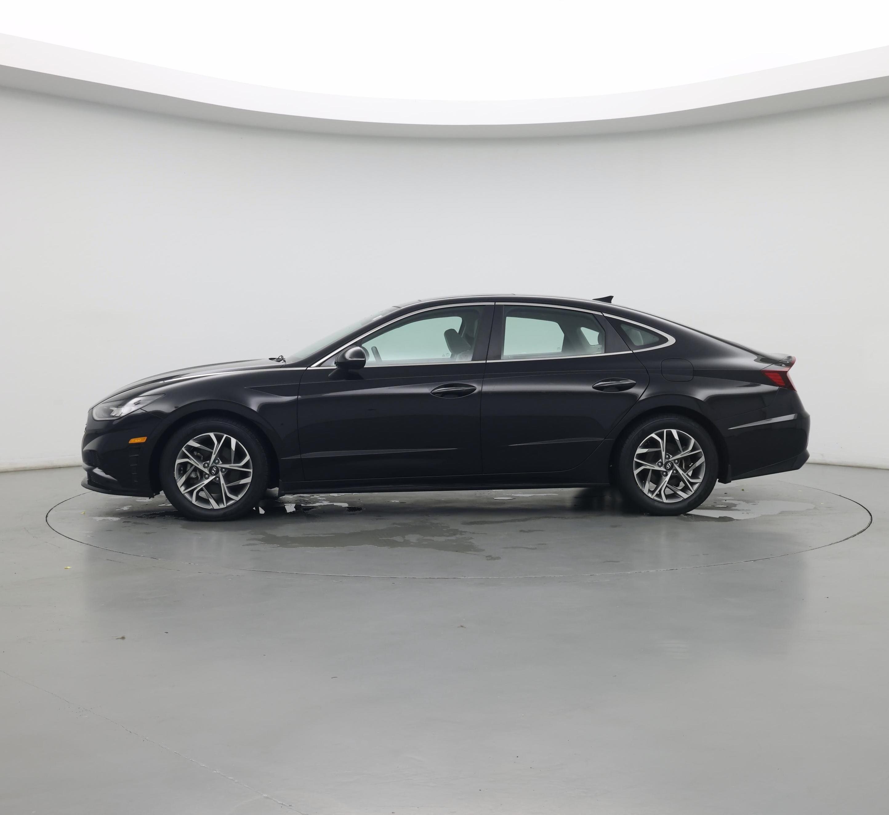 Thumbnail: 2022 Hyundai Sonata - 3