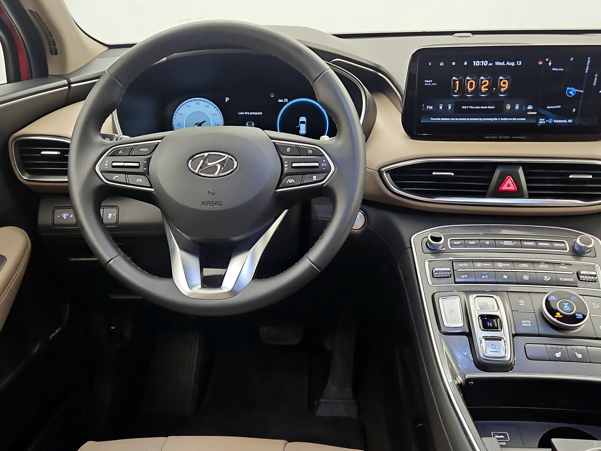 Thumbnail: 2022 Hyundai Santa Fe - 10