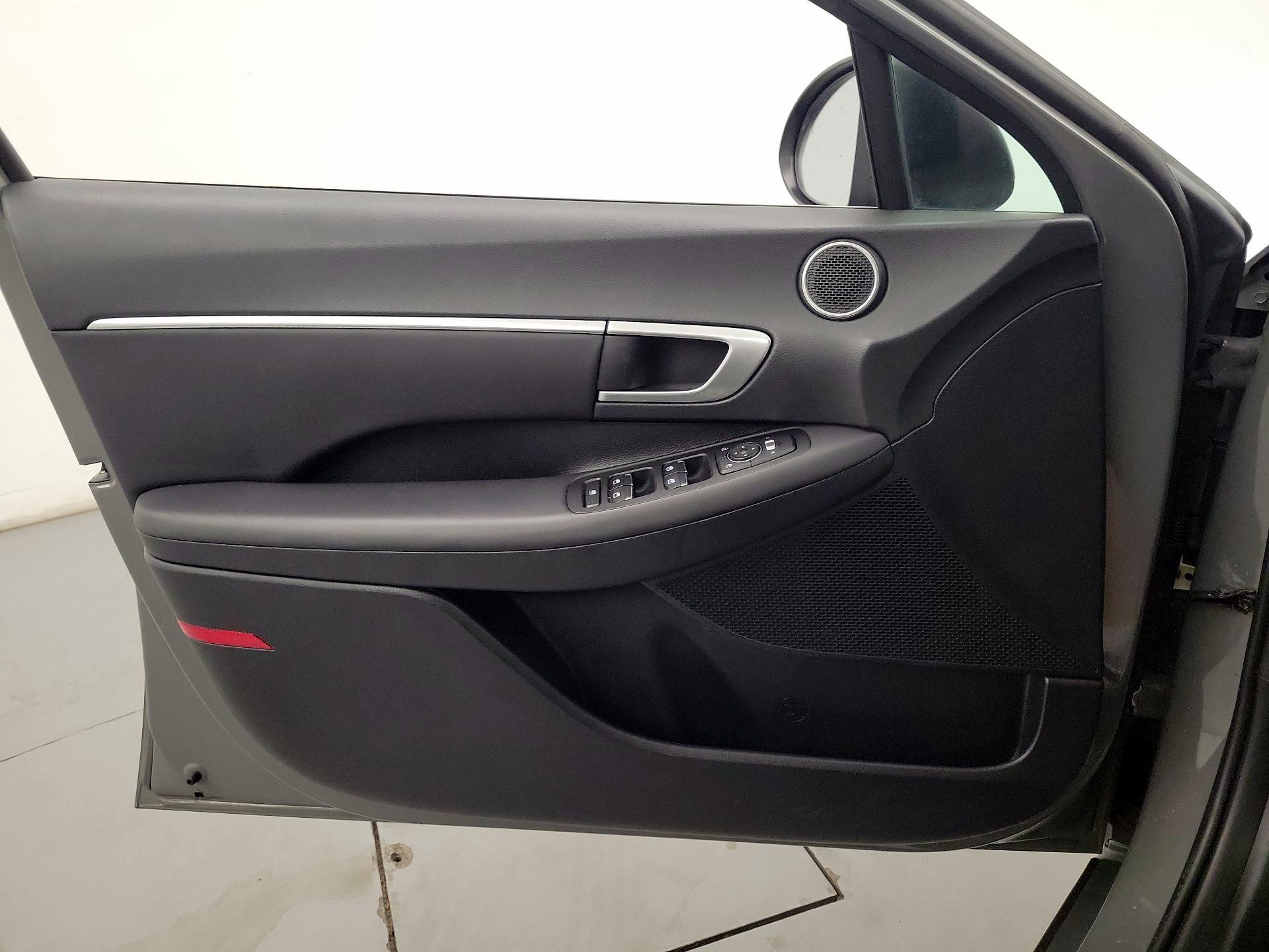 Thumbnail: 2022 Hyundai Sonata - 12