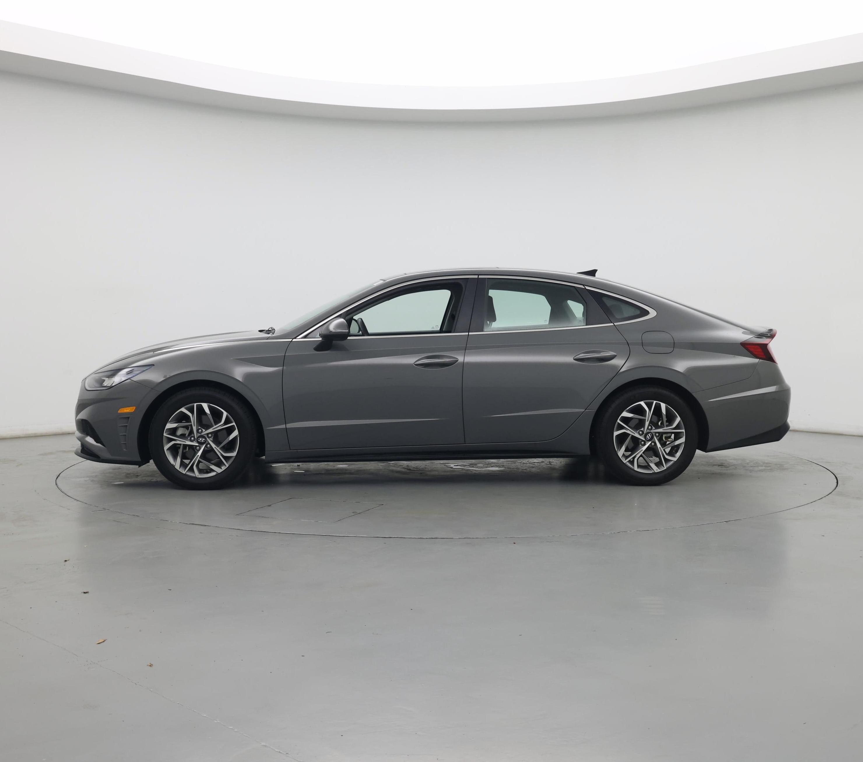 Thumbnail: 2022 Hyundai Sonata - 3