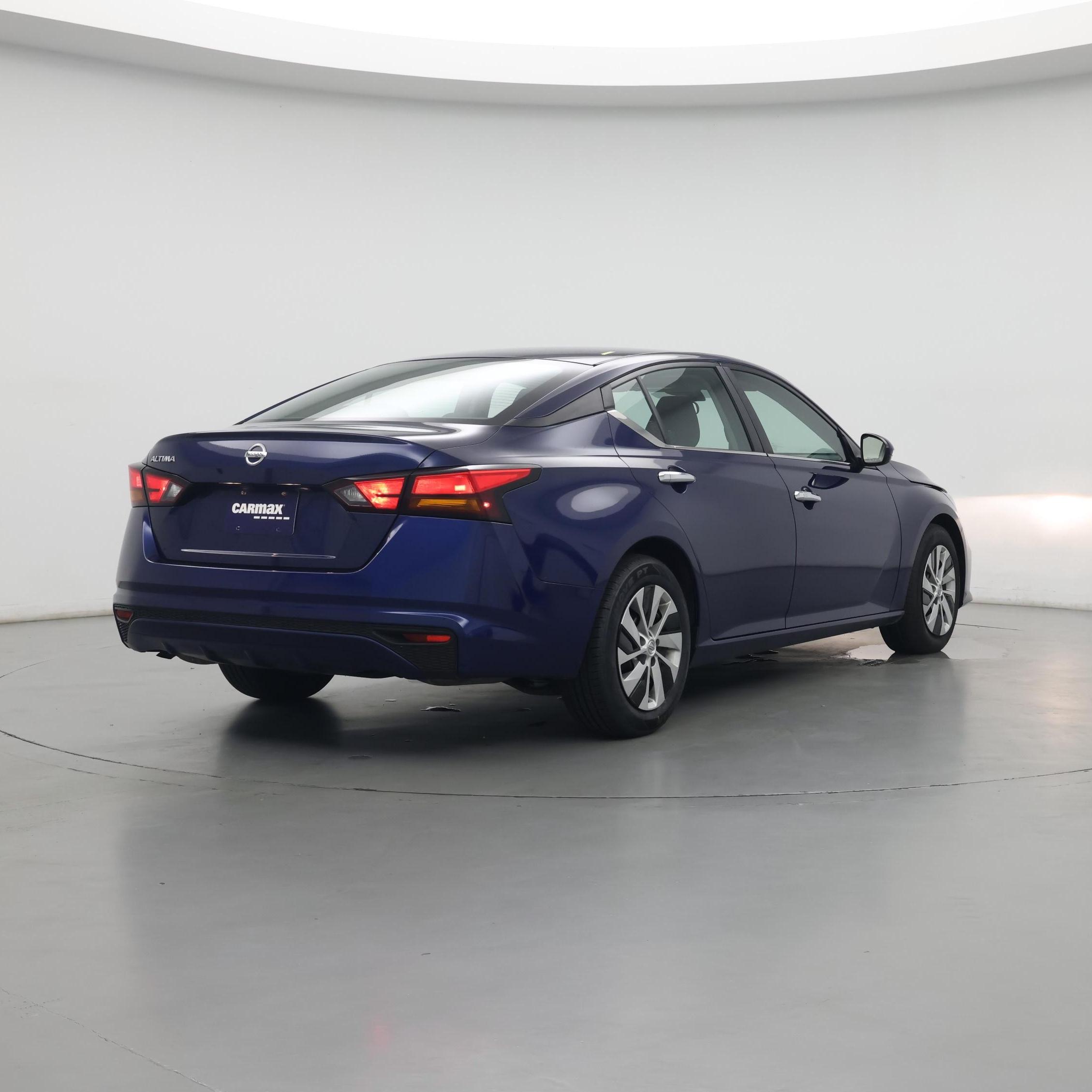 Thumbnail: 2022 Nissan Altima - 8