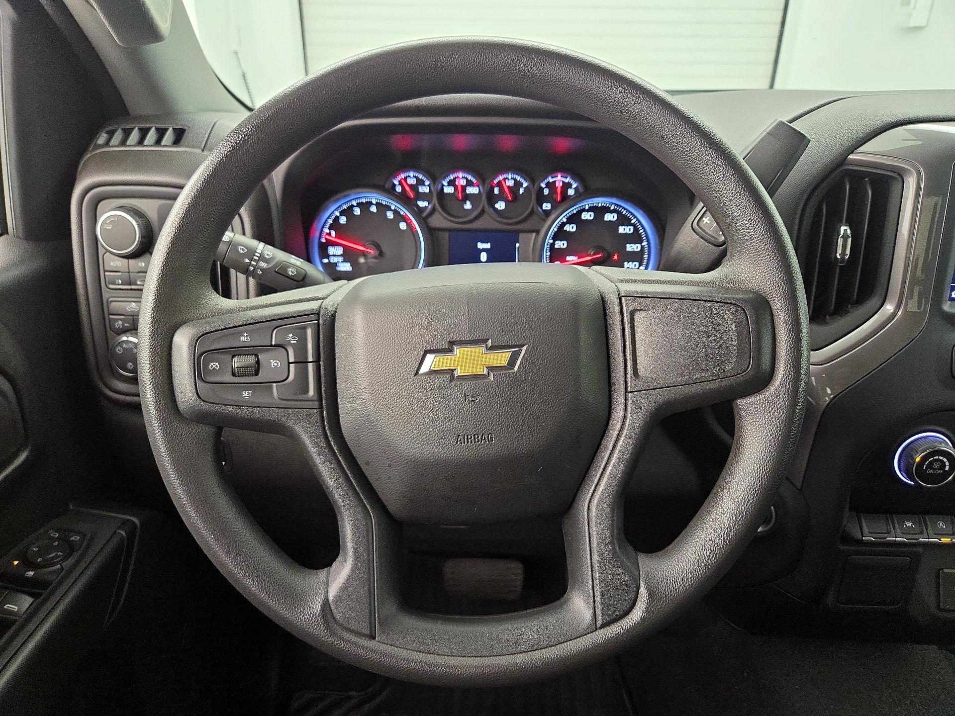 Thumbnail: 2023 Chevrolet Silverado 1500 - 10