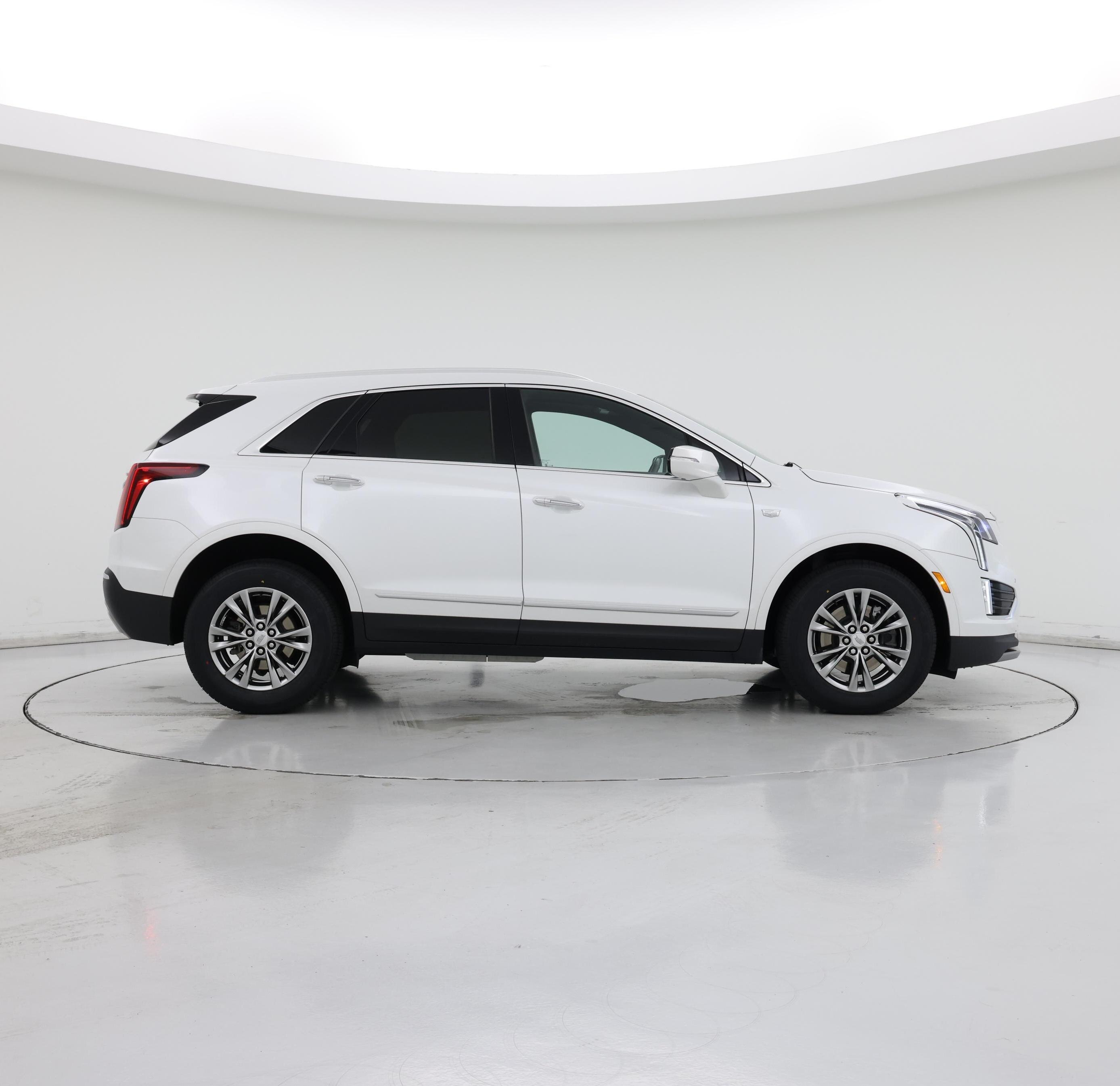 Thumbnail: 2023 Cadillac XT5 - 7