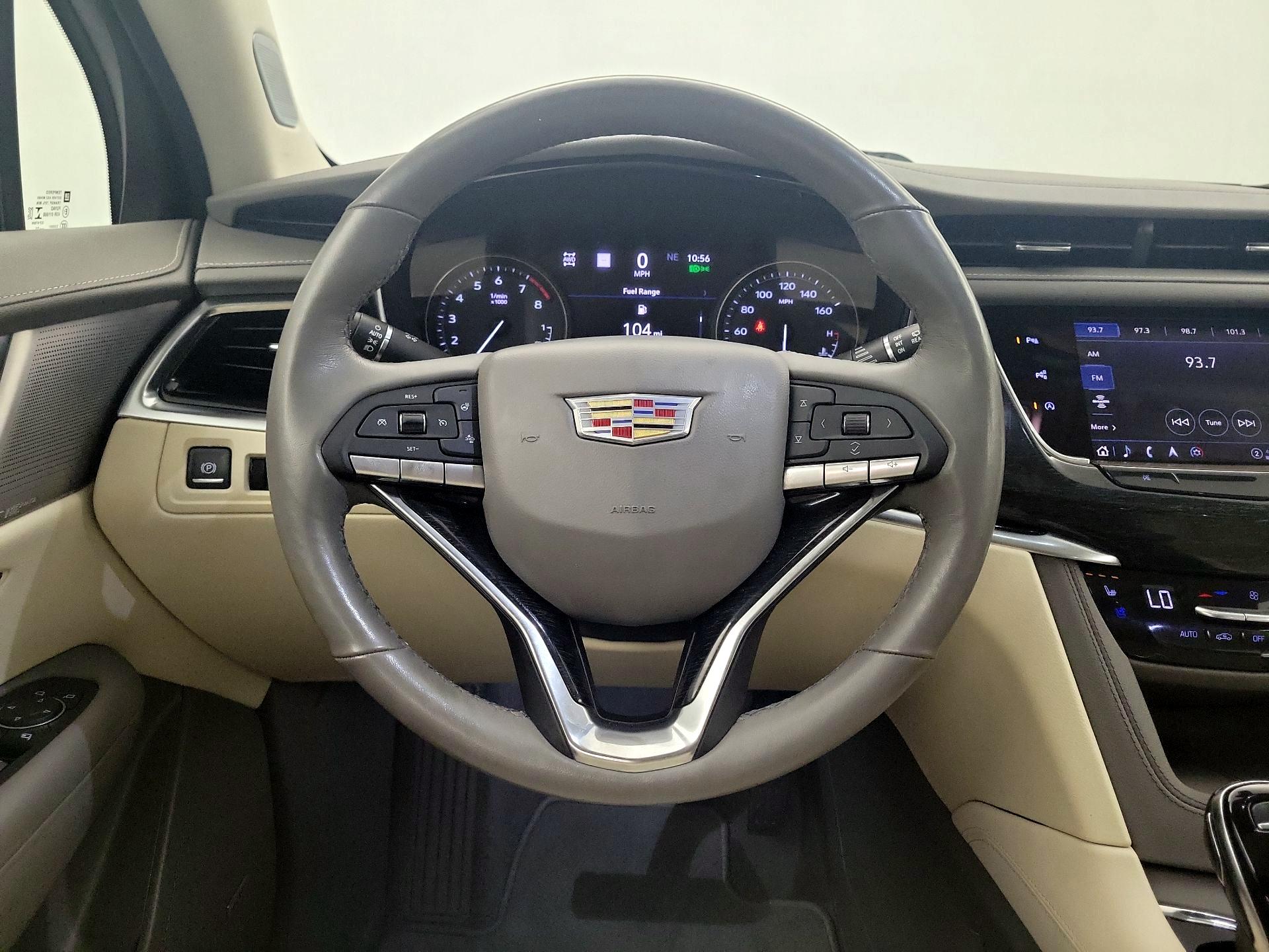 Thumbnail: 2022 Cadillac XT6 - 10