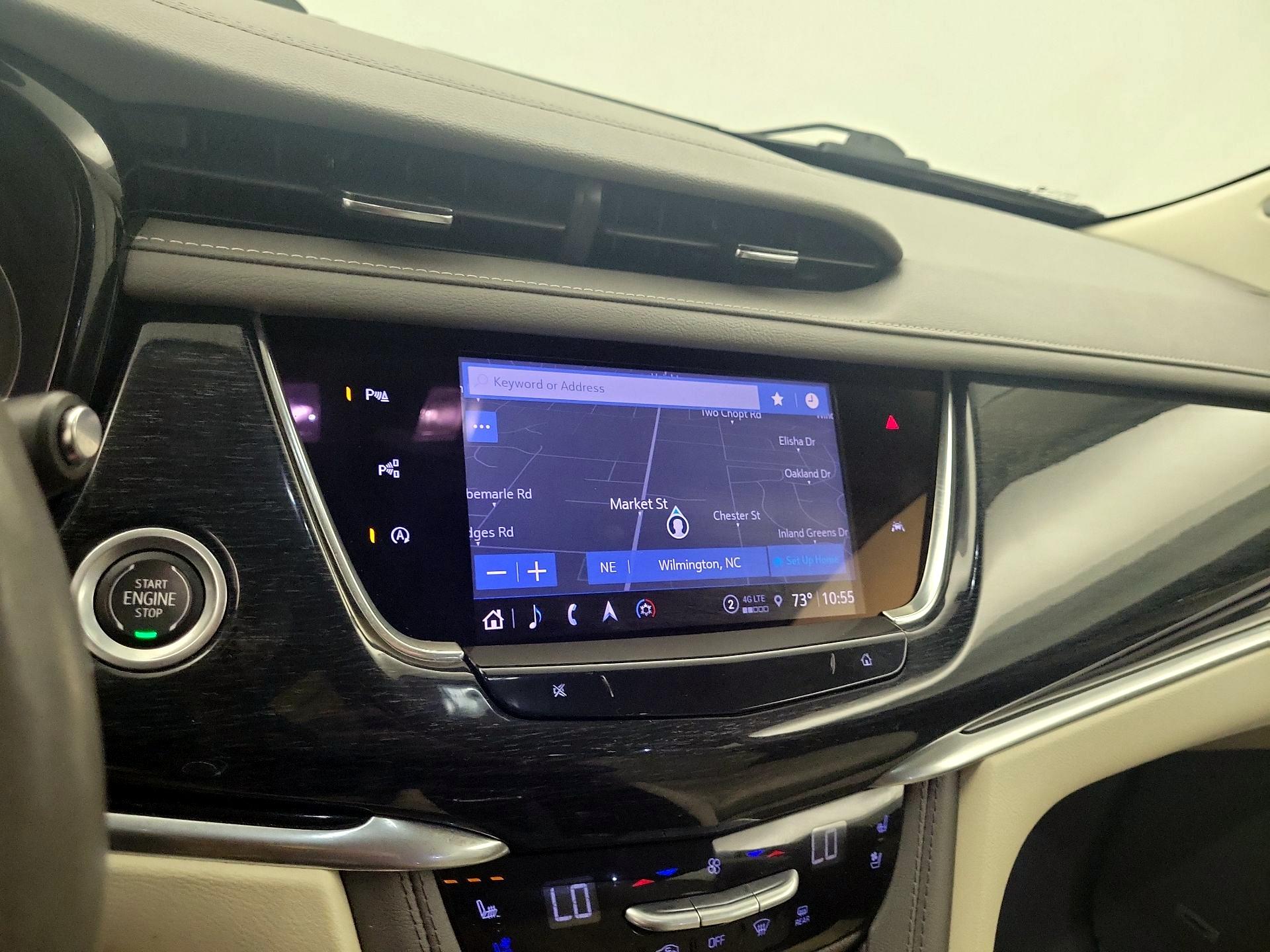 Thumbnail: 2022 Cadillac XT6 - 14