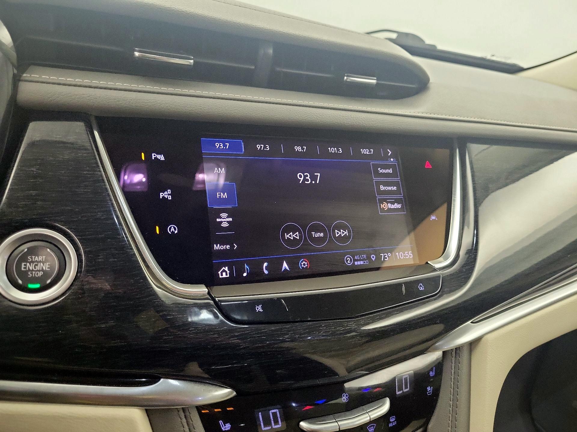 Thumbnail: 2022 Cadillac XT6 - 16