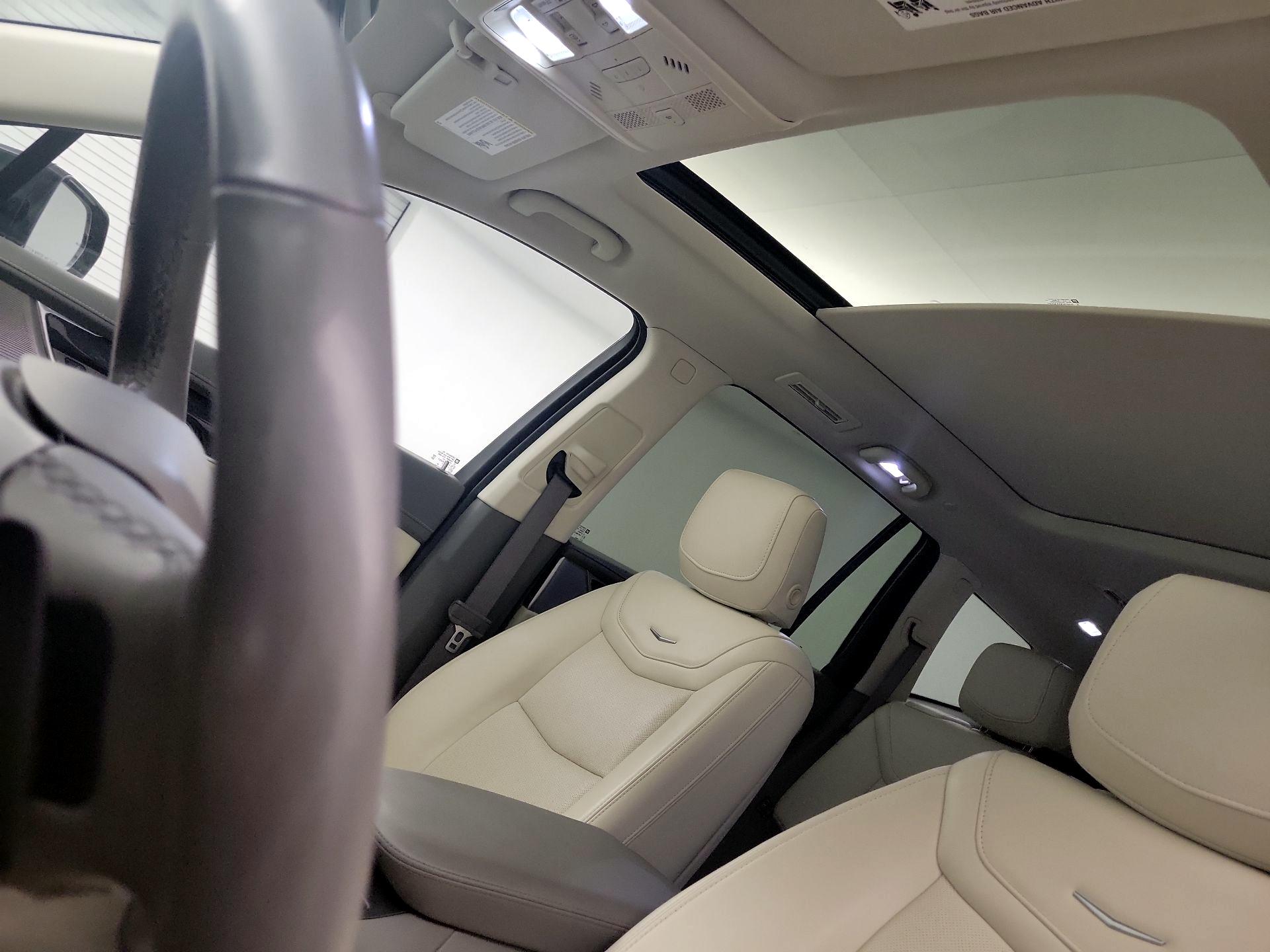 Thumbnail: 2022 Cadillac XT6 - 20