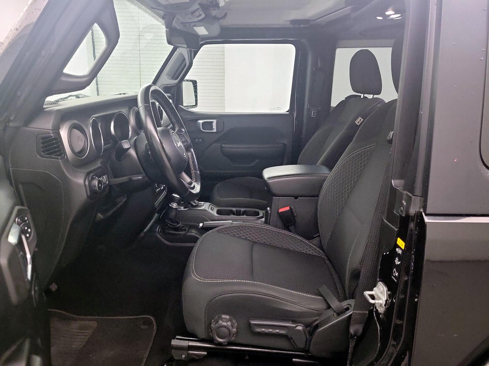 Thumbnail: 2021 Jeep Wrangler - 9