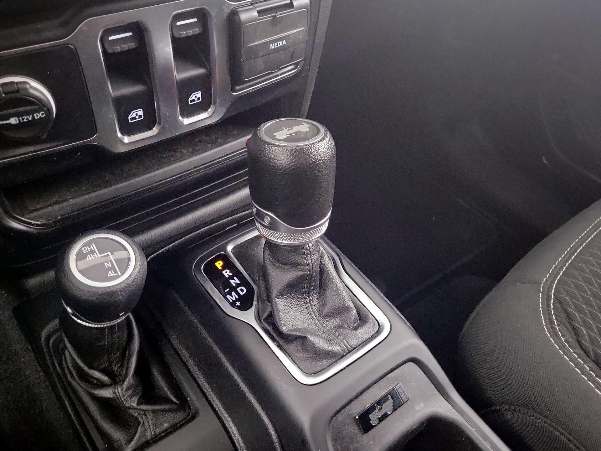 Thumbnail: 2021 Jeep Wrangler - 16