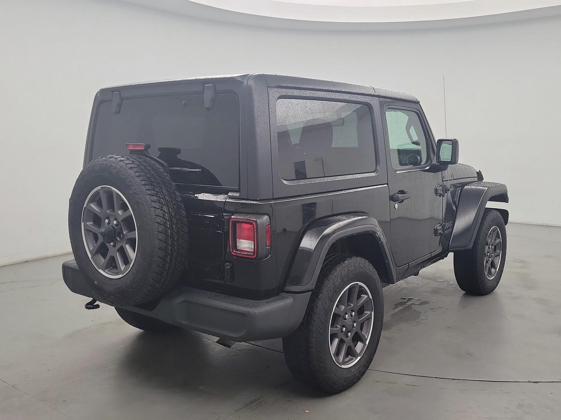 Thumbnail: 2021 Jeep Wrangler - 5