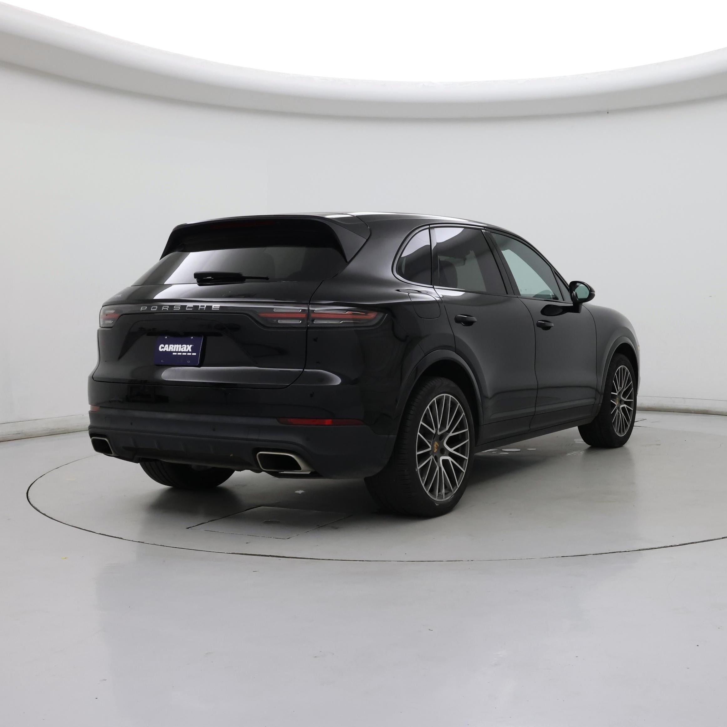 Thumbnail: 2020 Porsche Cayenne - 8