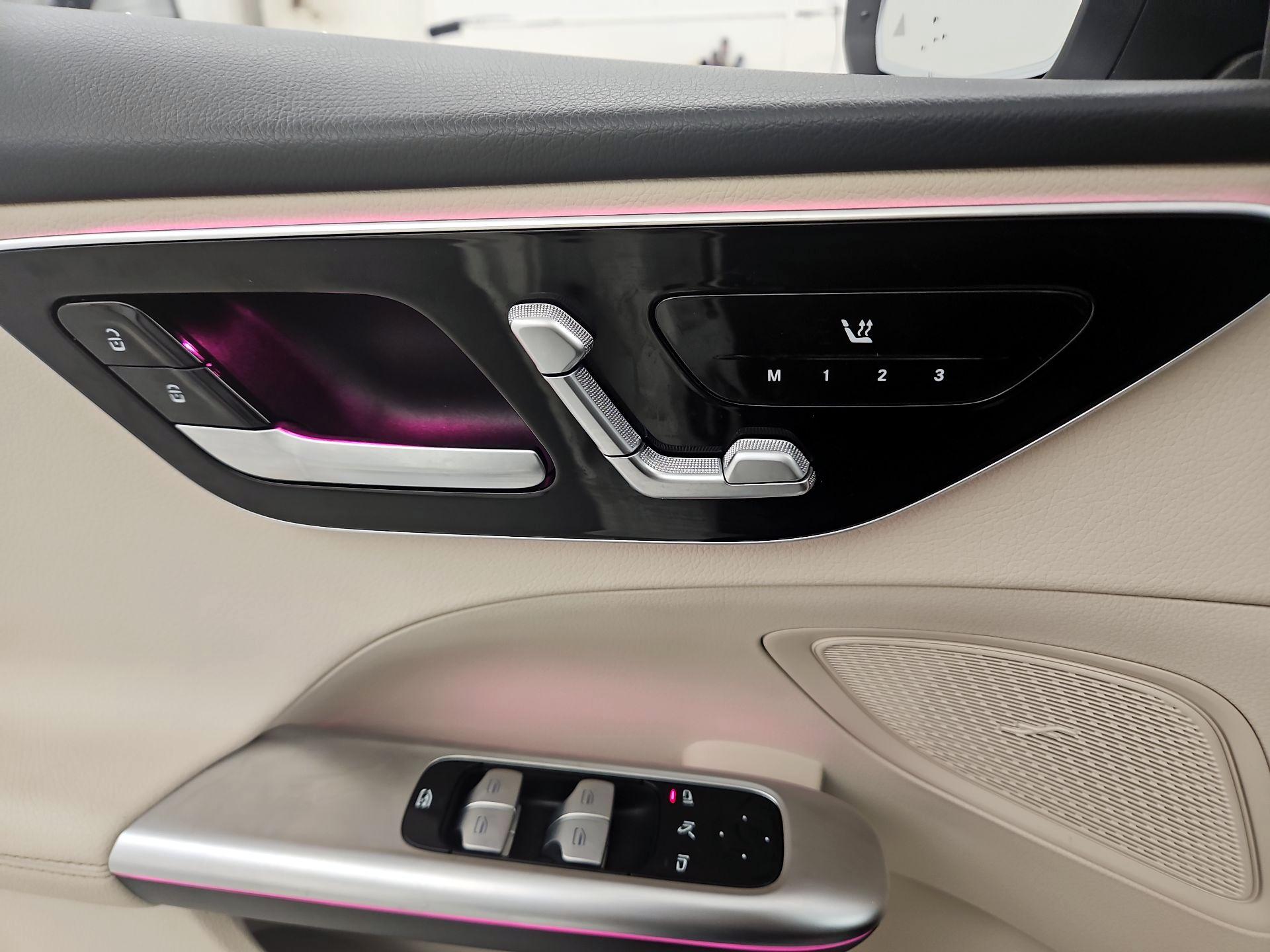 Thumbnail: 2022 Mercedes-Benz C-Class - 12
