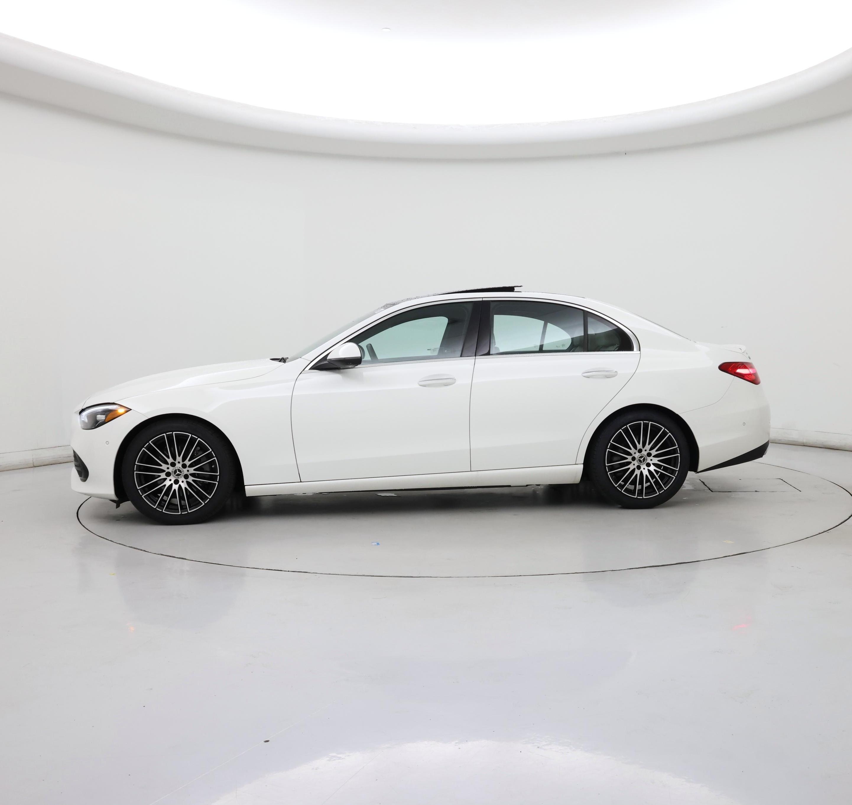 Thumbnail: 2022 Mercedes-Benz C-Class - 3