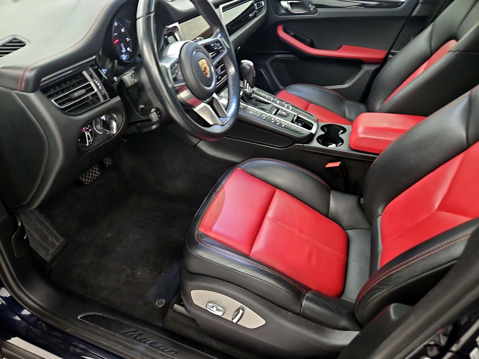Thumbnail: 2021 Porsche Macan - 11