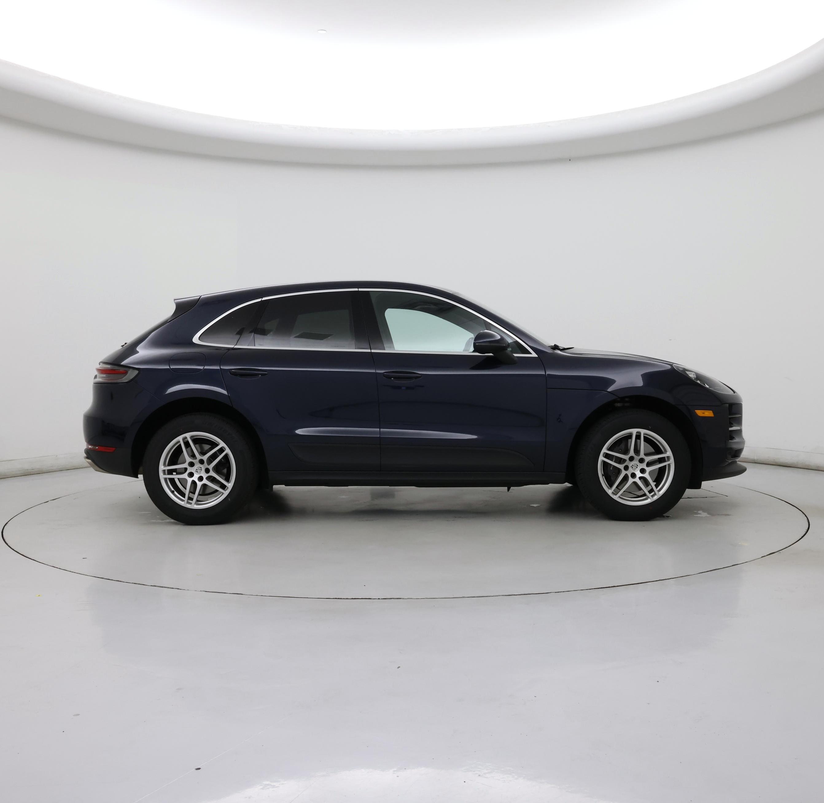 Thumbnail: 2021 Porsche Macan - 7