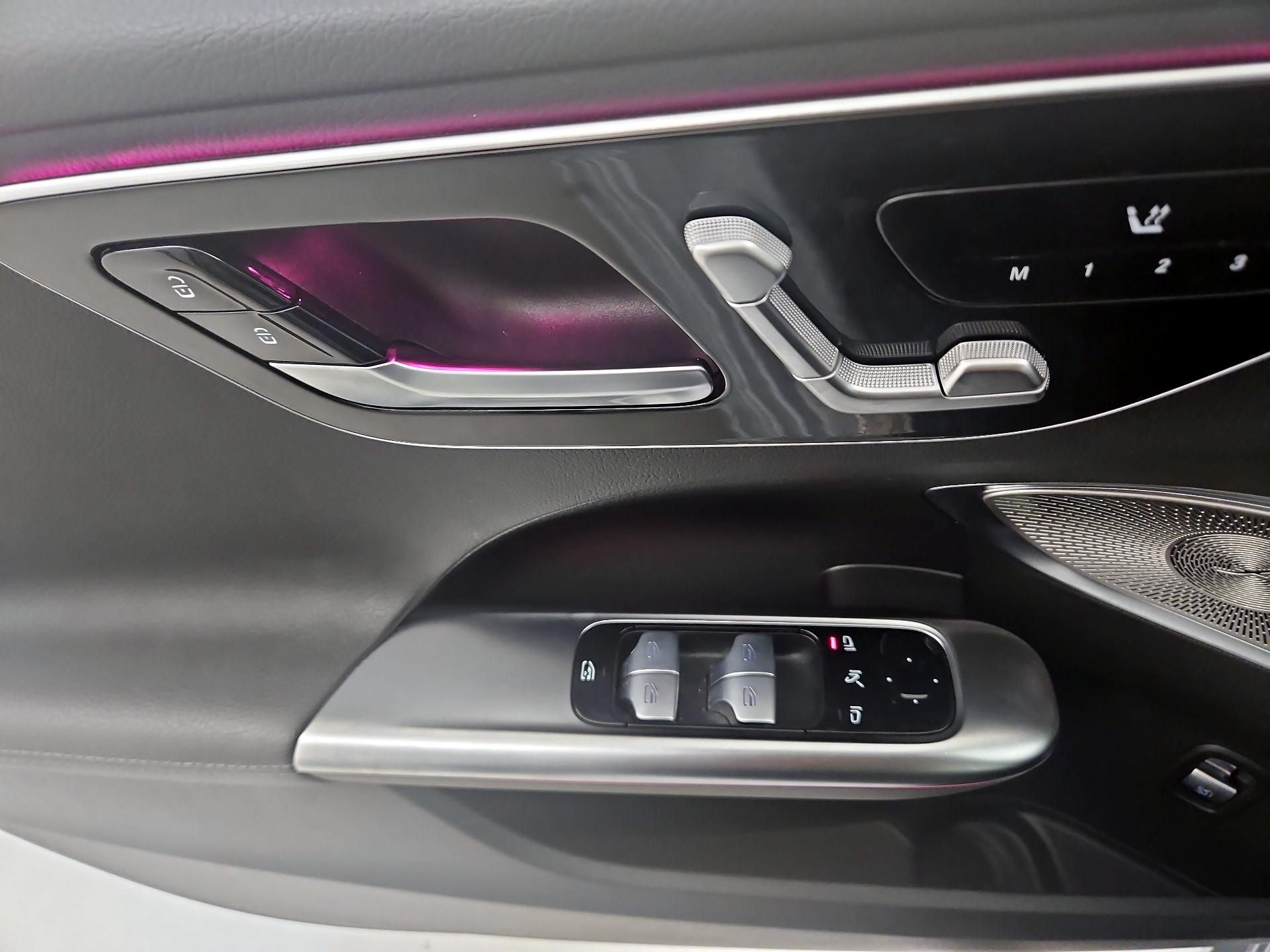 Thumbnail: 2022 Mercedes-Benz C-Class - 12
