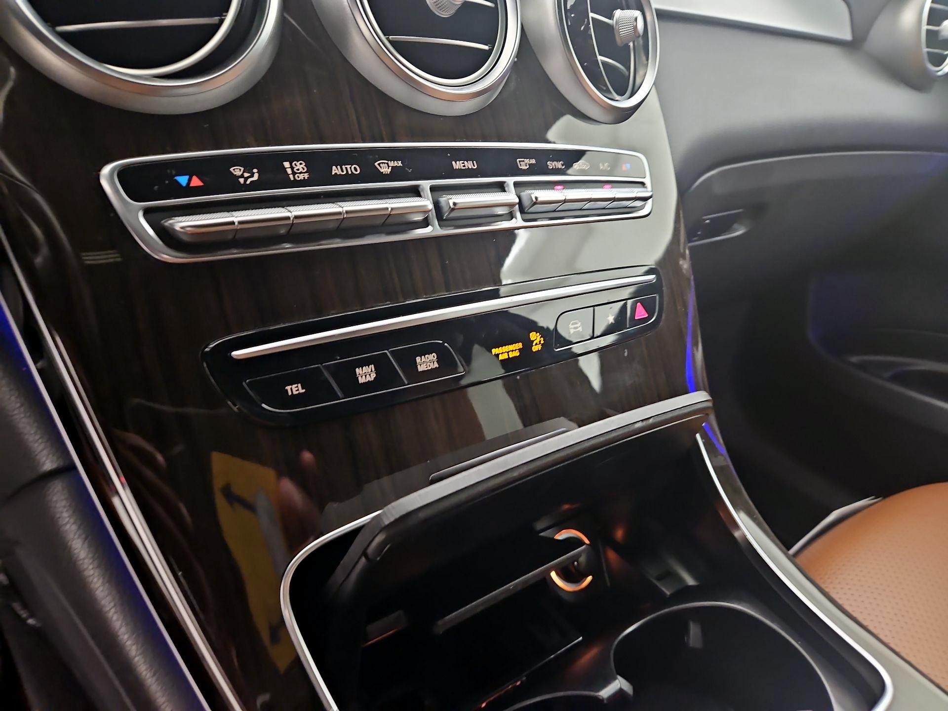 Thumbnail: 2021 Mercedes-Benz GLC - 16