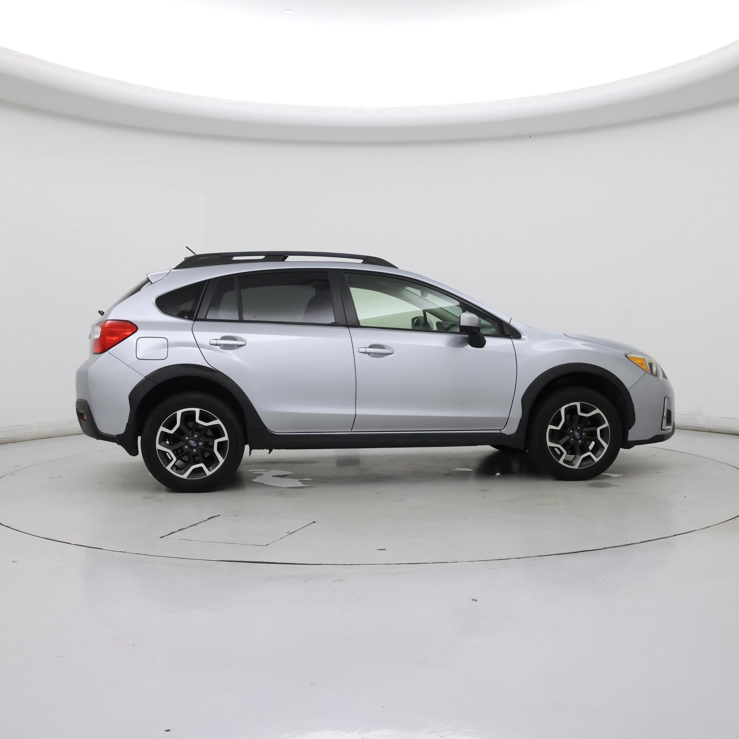 Thumbnail: 2017 Subaru Crosstrek - 7