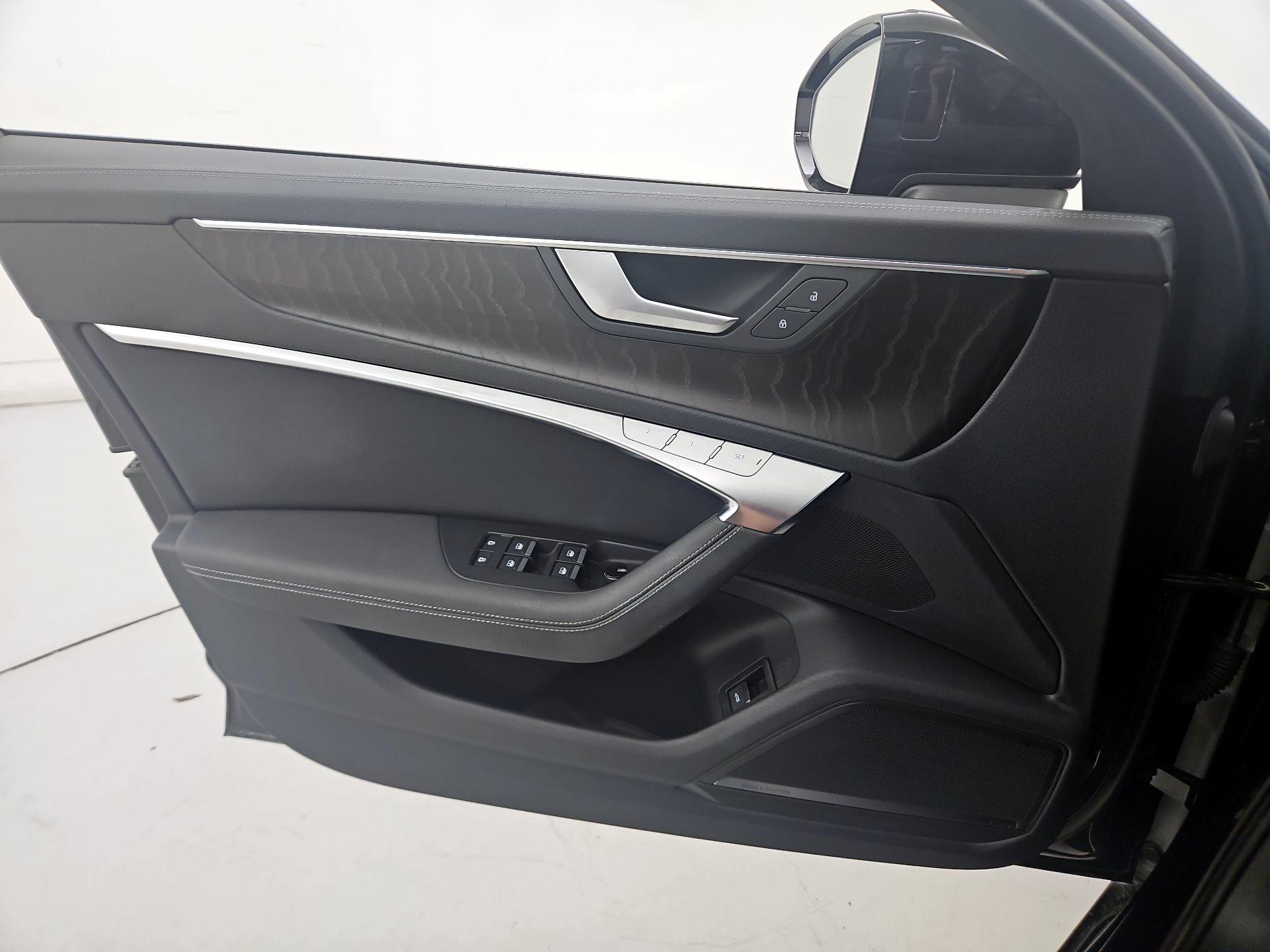 Thumbnail: 2021 Audi A6 - 12