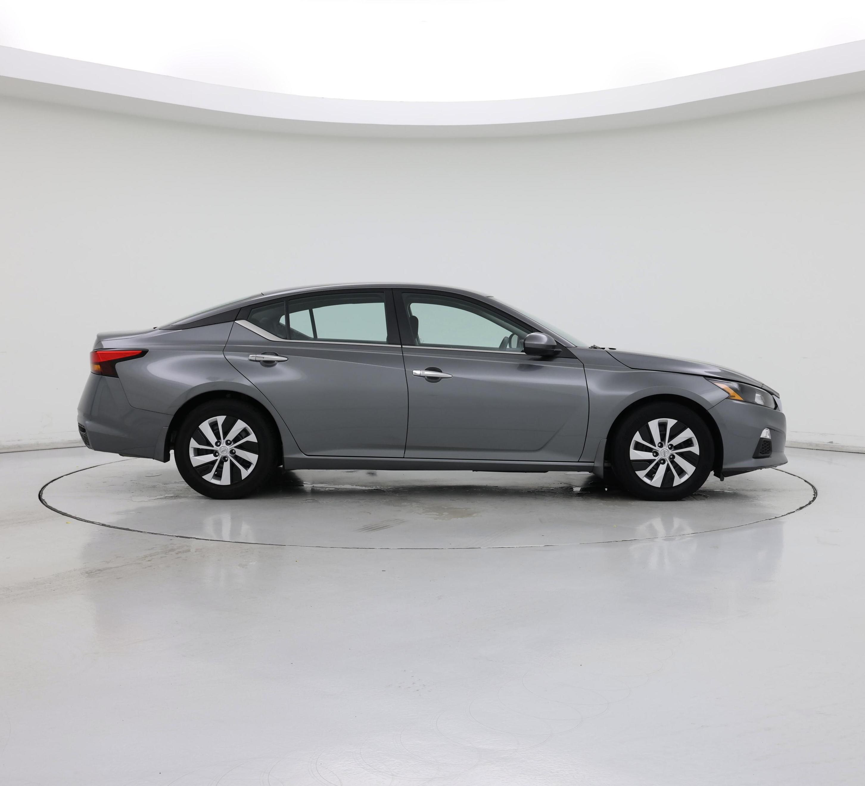 Thumbnail: 2022 Nissan Altima - 7