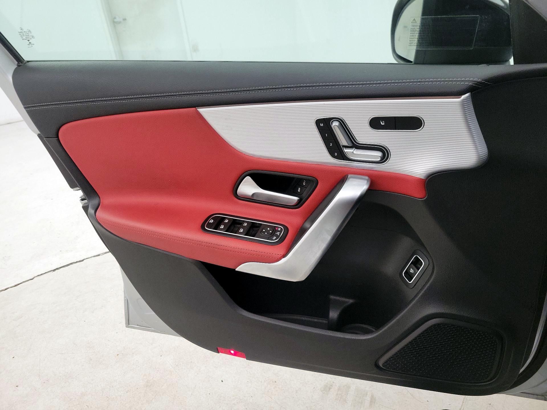 Thumbnail: 2021 Mercedes-Benz A-Class - 12