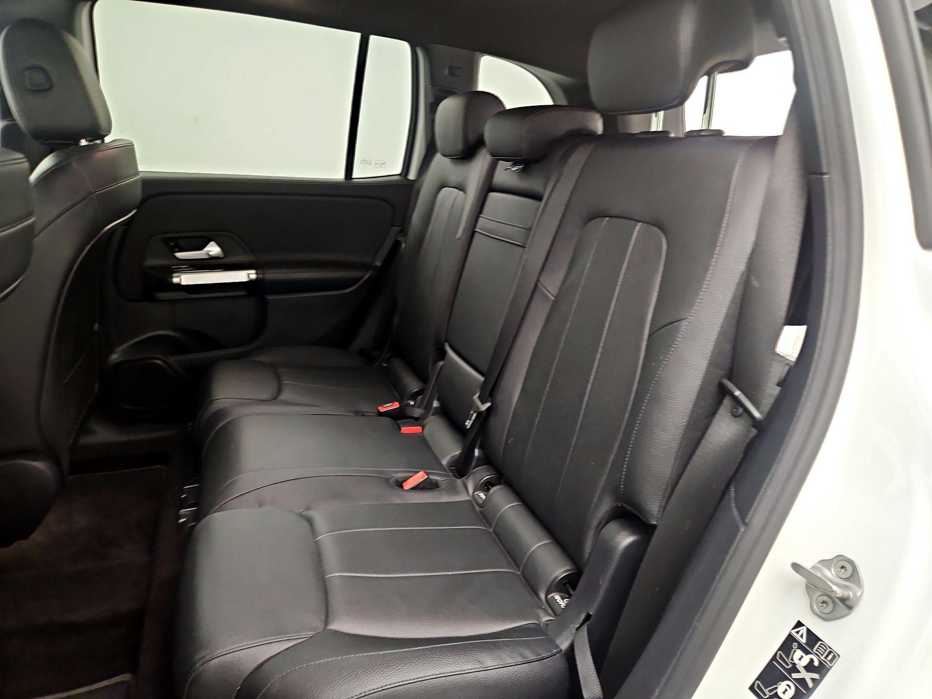 Thumbnail: 2021 Mercedes-Benz GLB - 20