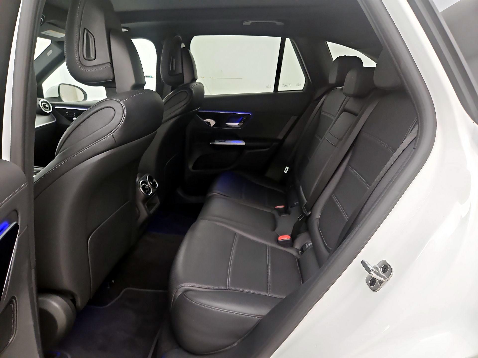 Thumbnail: 2023 Mercedes-Benz GLC - 19