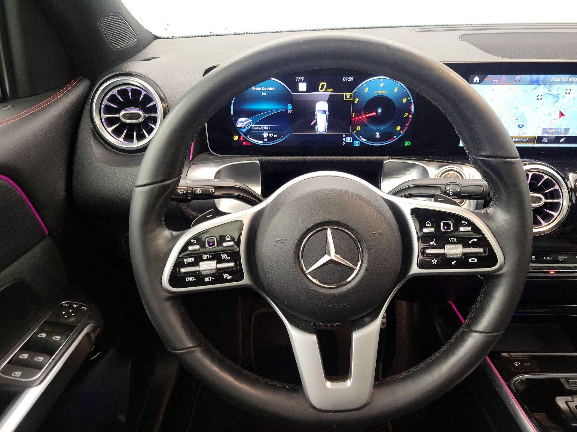 Thumbnail: 2021 Mercedes-Benz GLB - 10