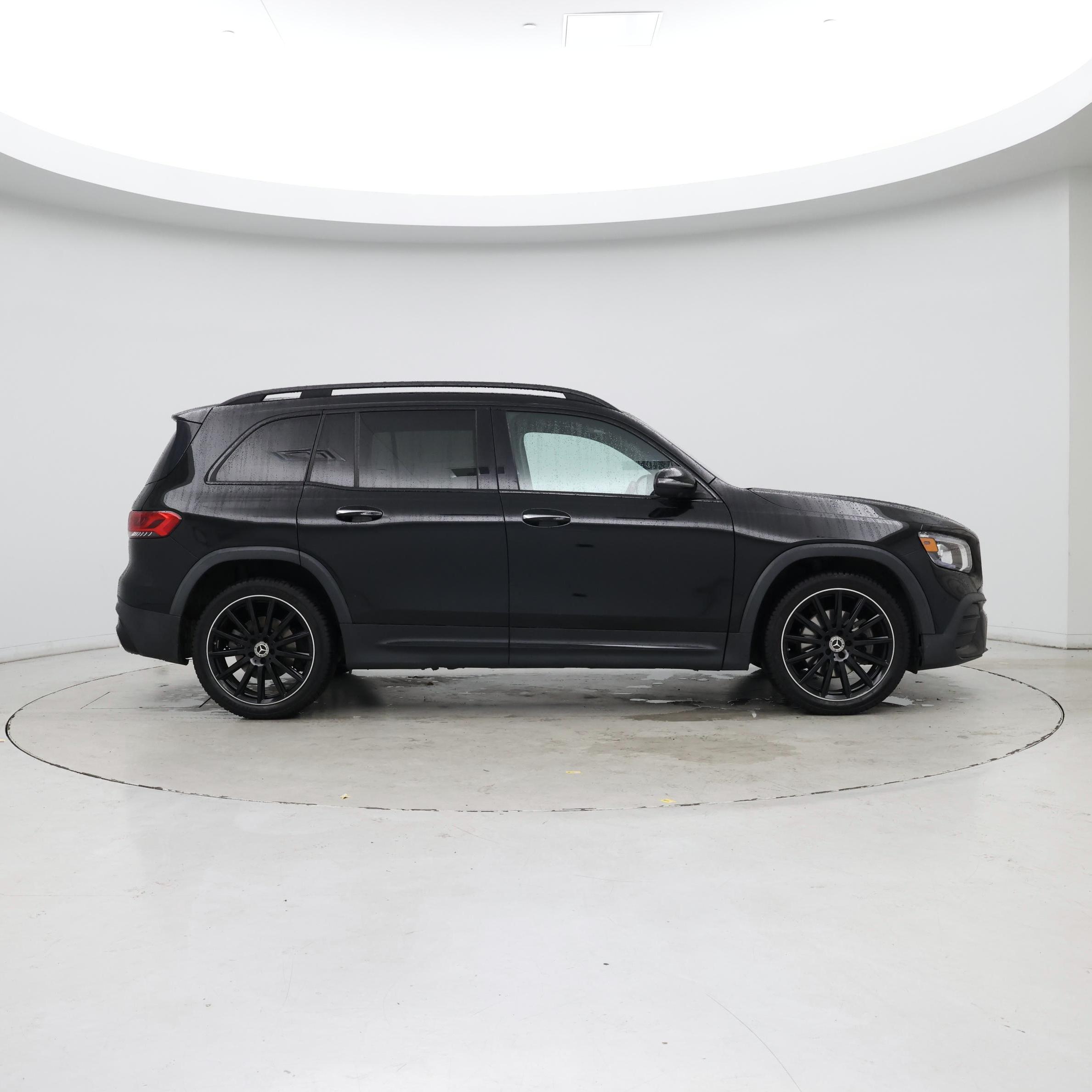 Thumbnail: 2021 Mercedes-Benz GLB - 7