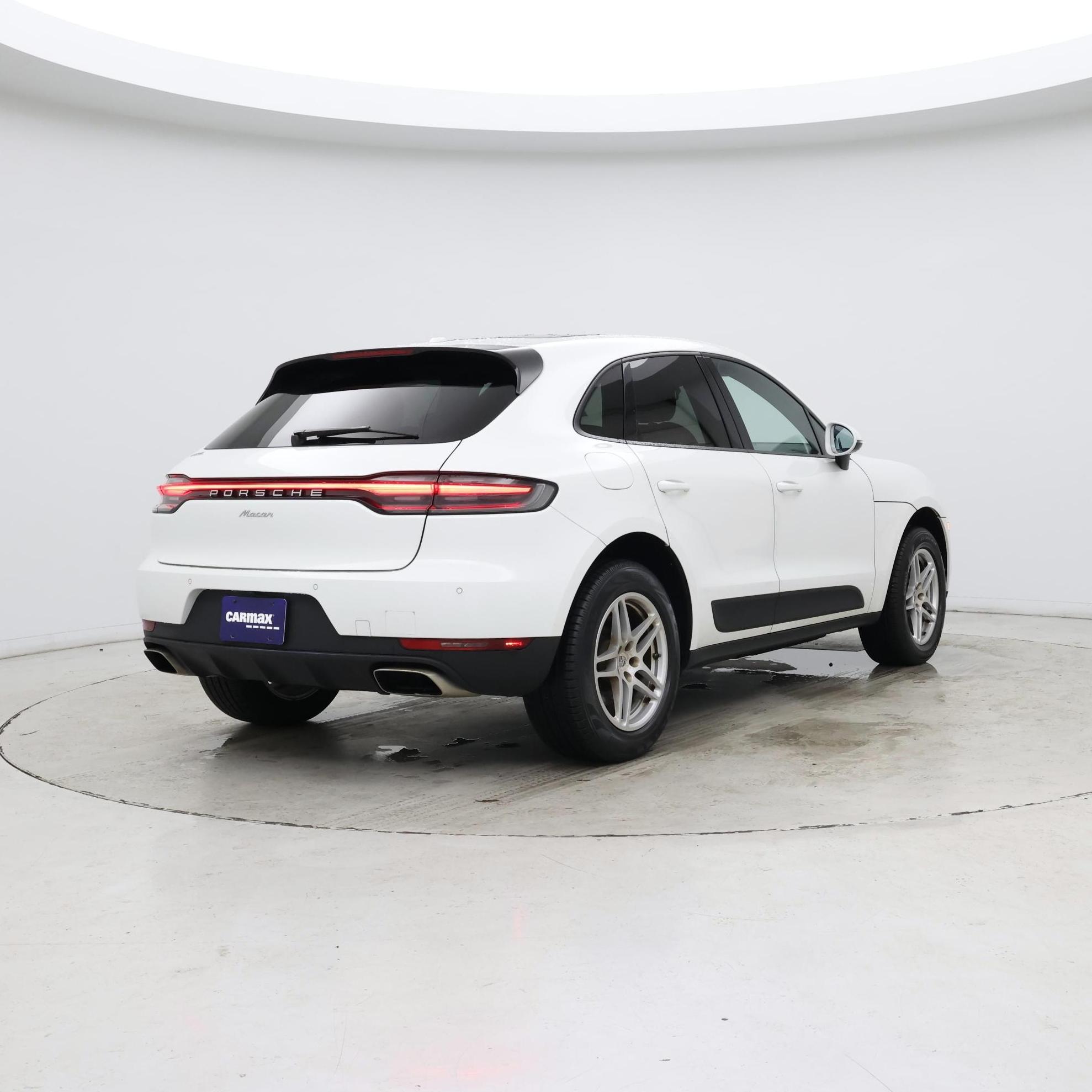Thumbnail: 2021 Porsche Macan - 8
