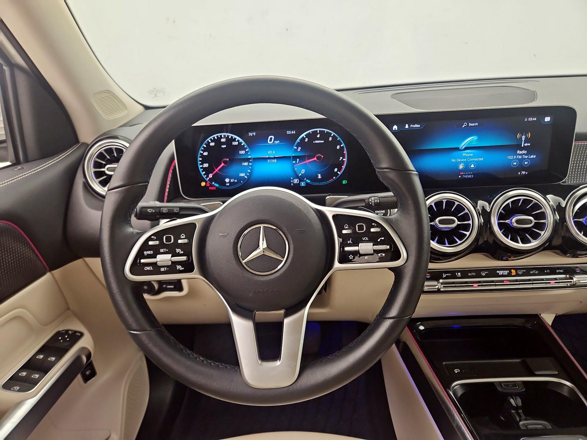 Thumbnail: 2021 Mercedes-Benz GLB - 10