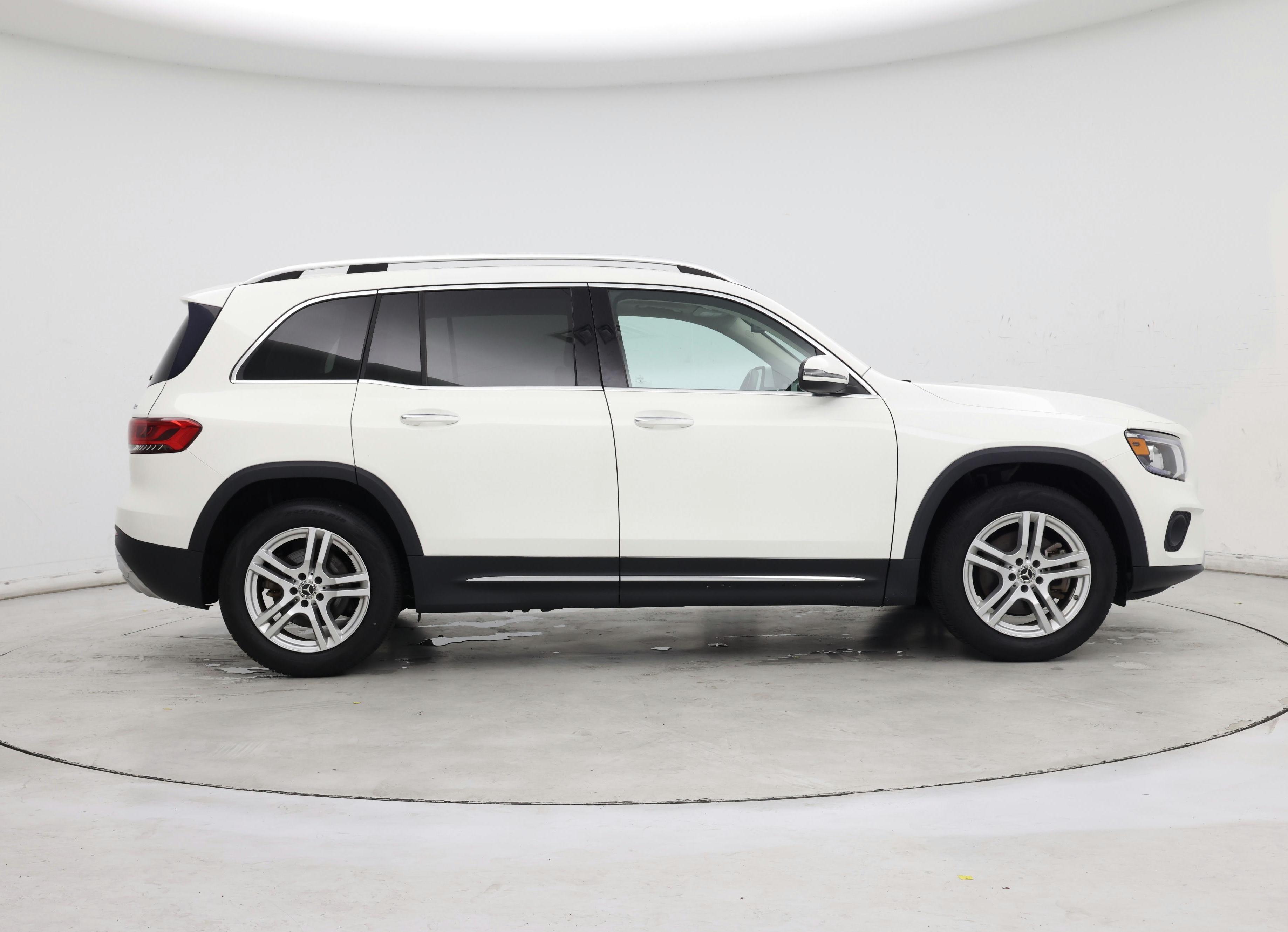 Thumbnail: 2021 Mercedes-Benz GLB - 7