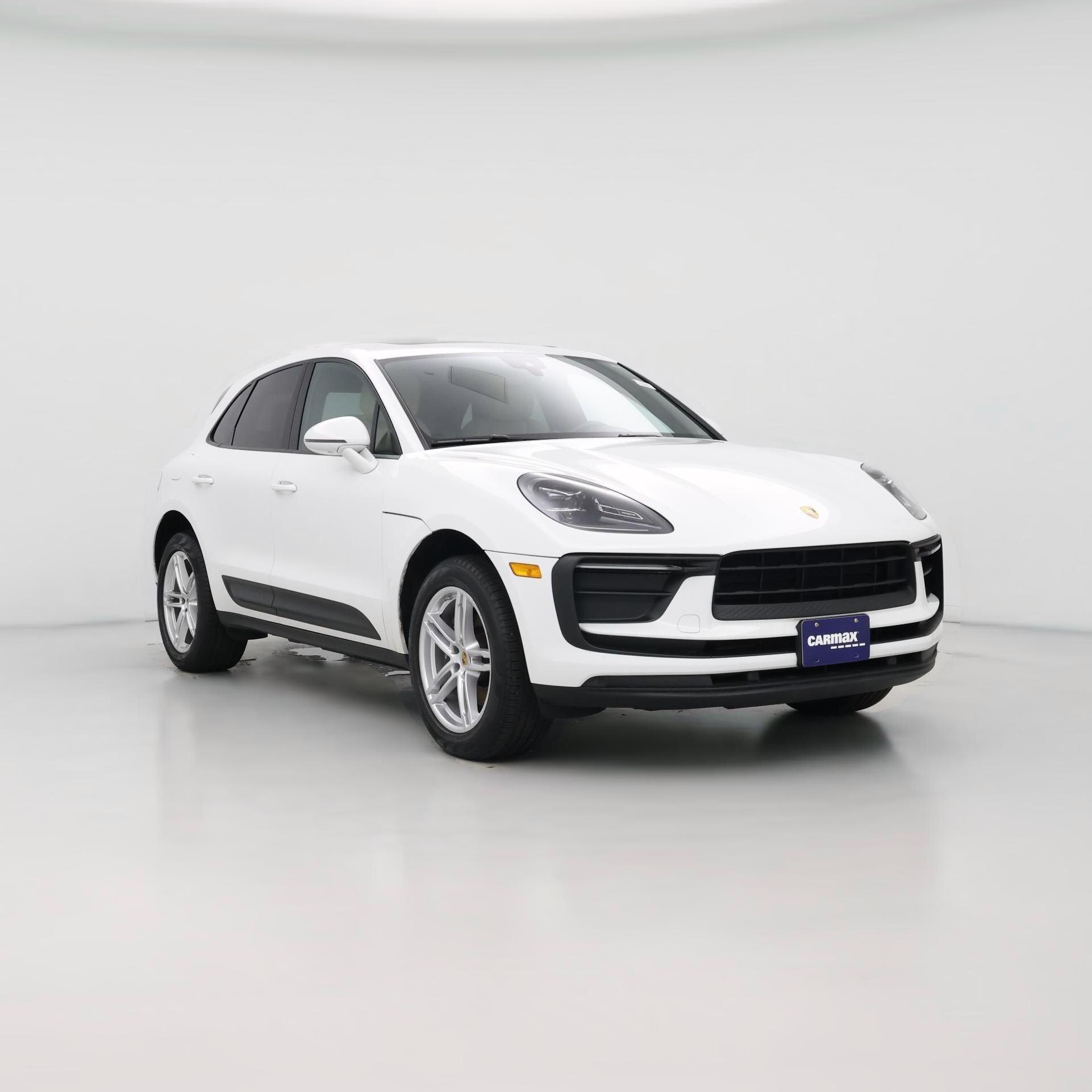 Thumbnail: 2022 Porsche Macan - 1