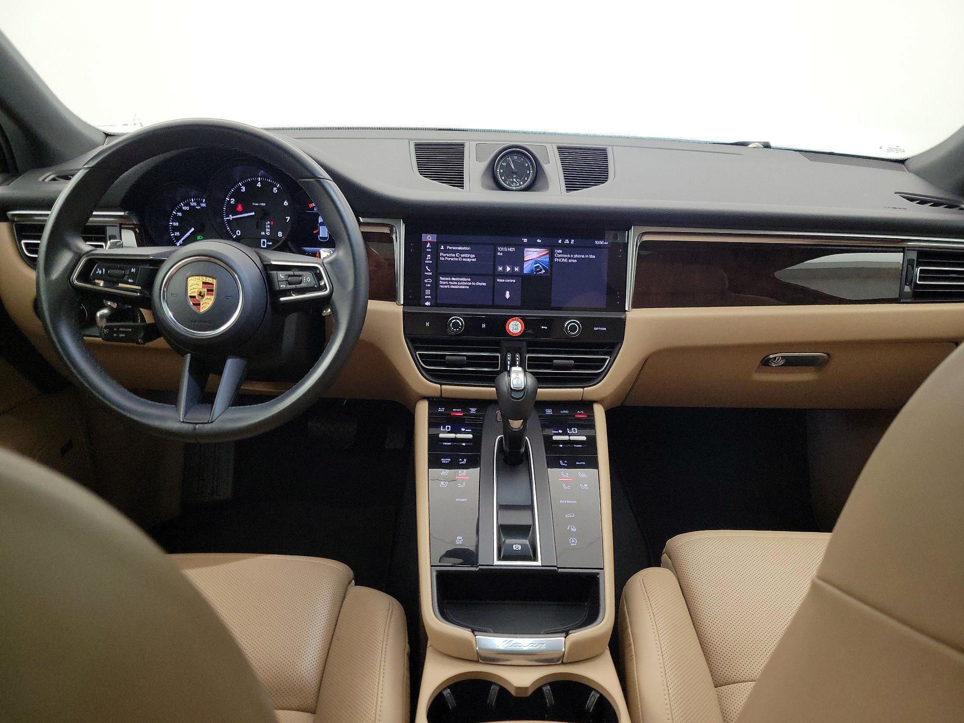 Thumbnail: 2022 Porsche Macan - 9