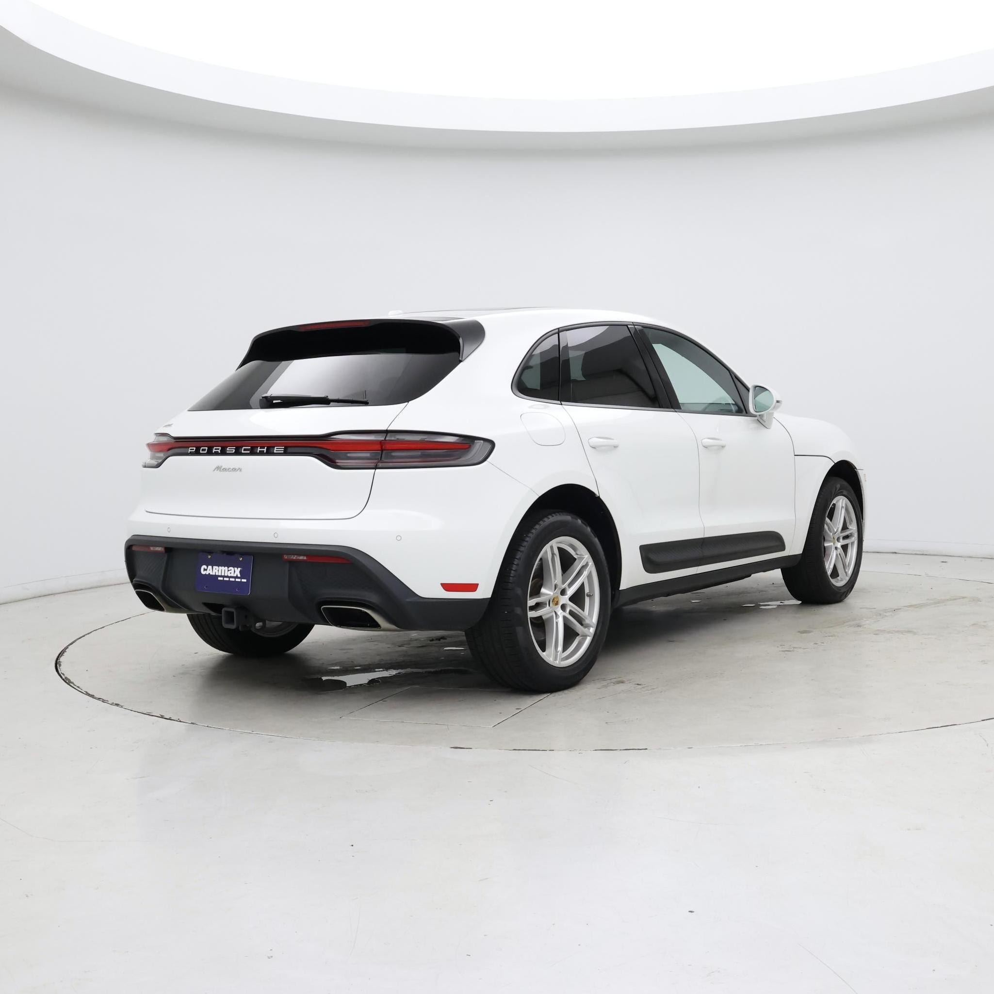 Thumbnail: 2022 Porsche Macan - 8