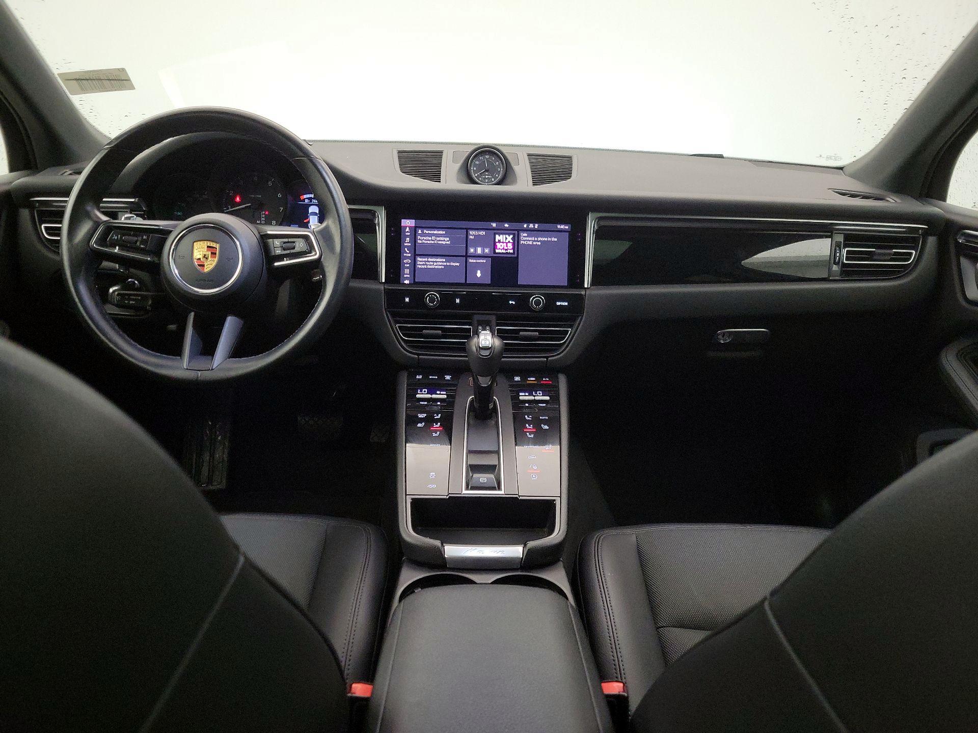 Thumbnail: 2022 Porsche Macan - 9