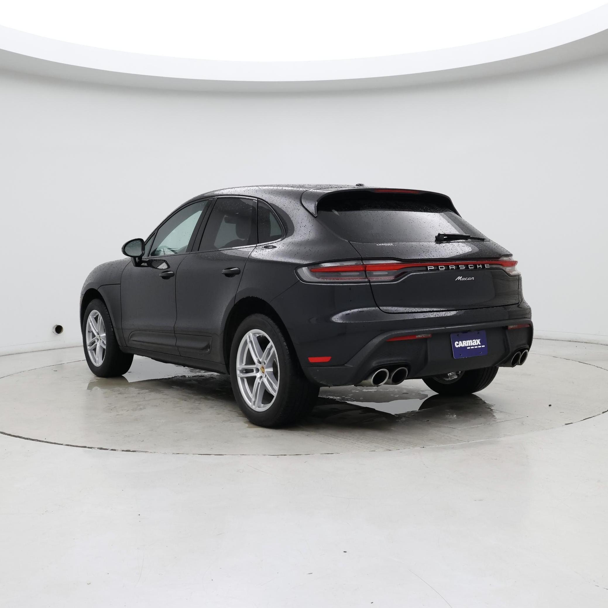 Thumbnail: 2022 Porsche Macan - 2