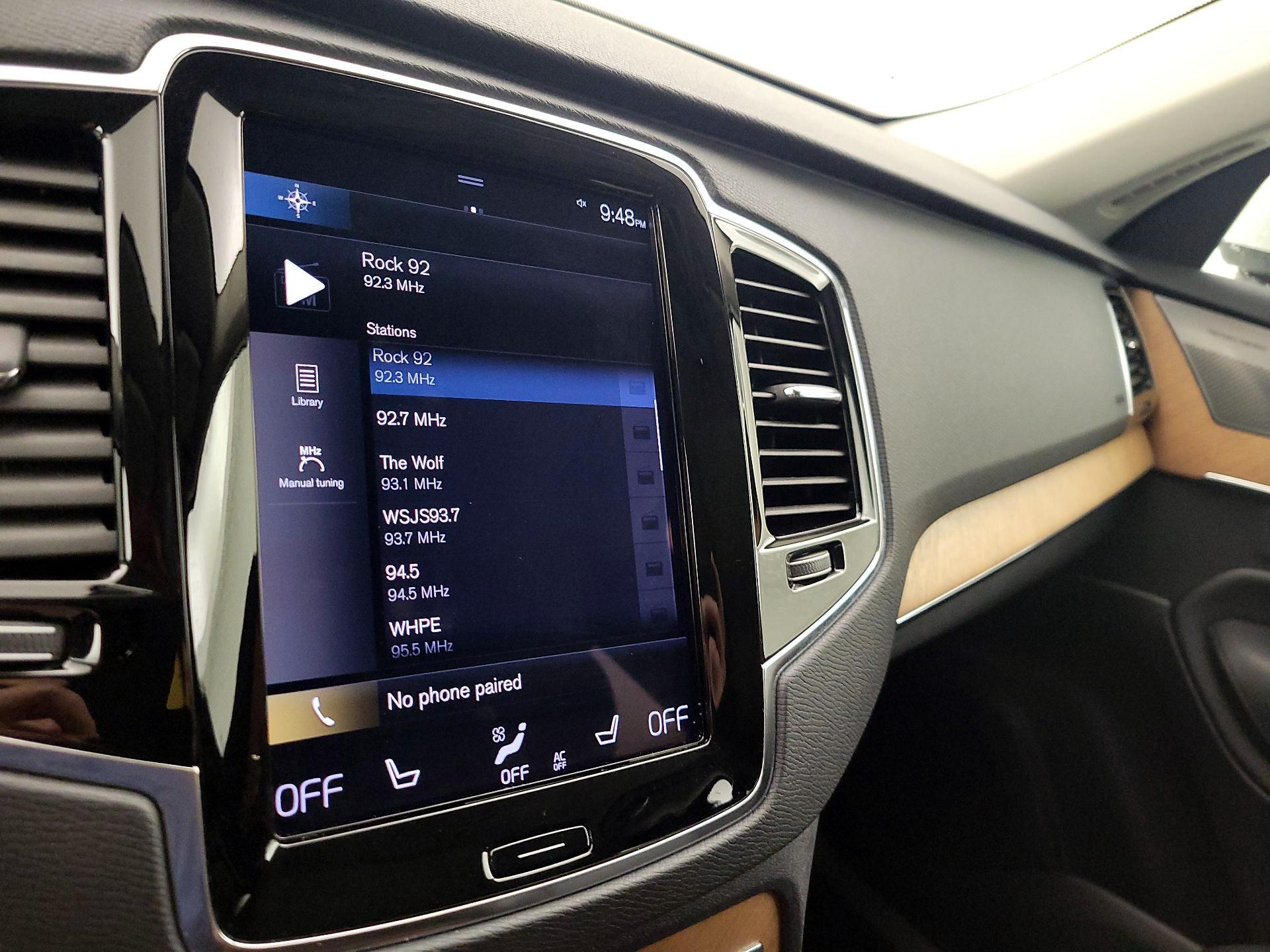 Thumbnail: 2022 Volvo XC90 - 16