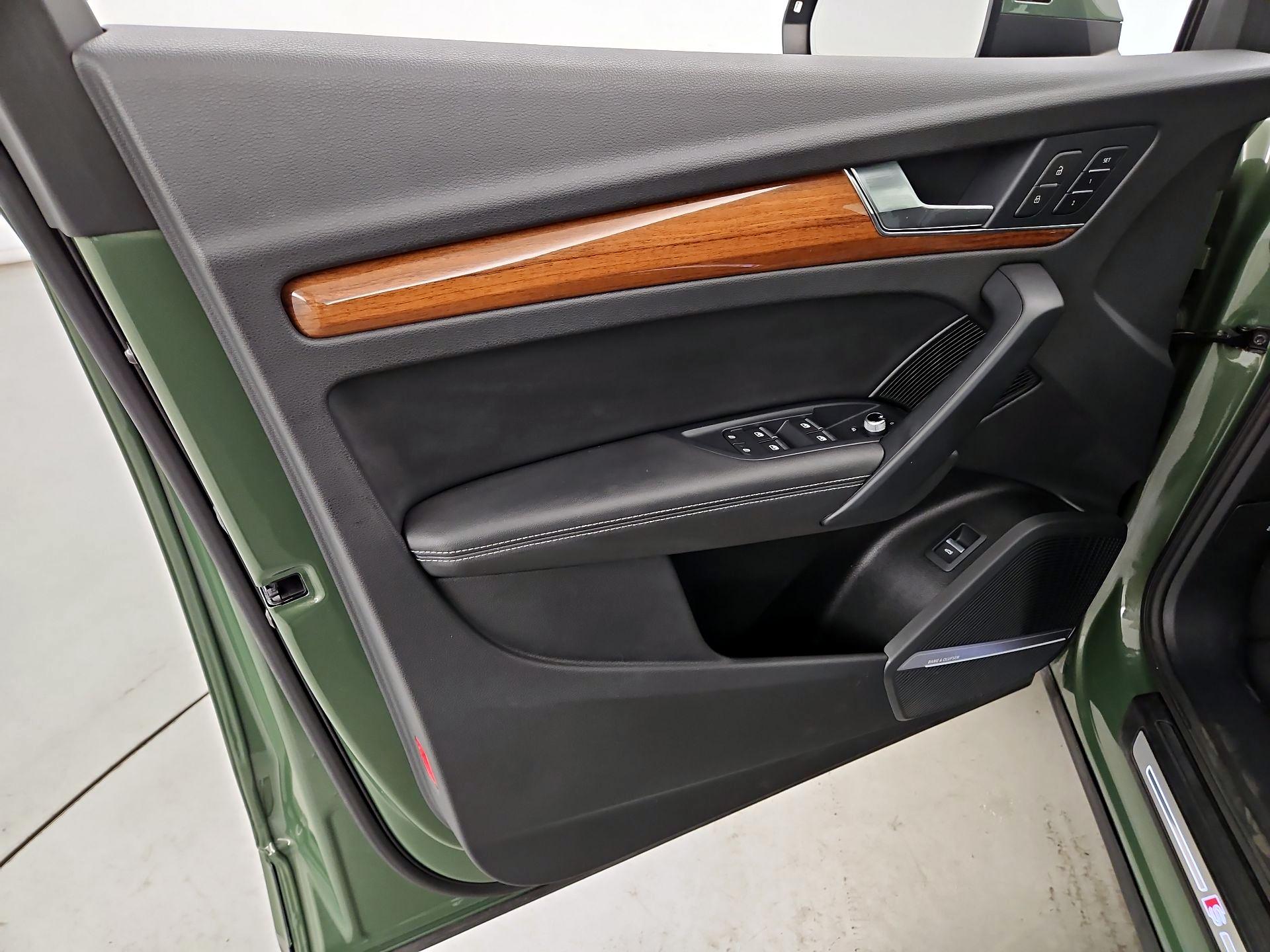 Thumbnail: 2022 Audi Q5 - 12