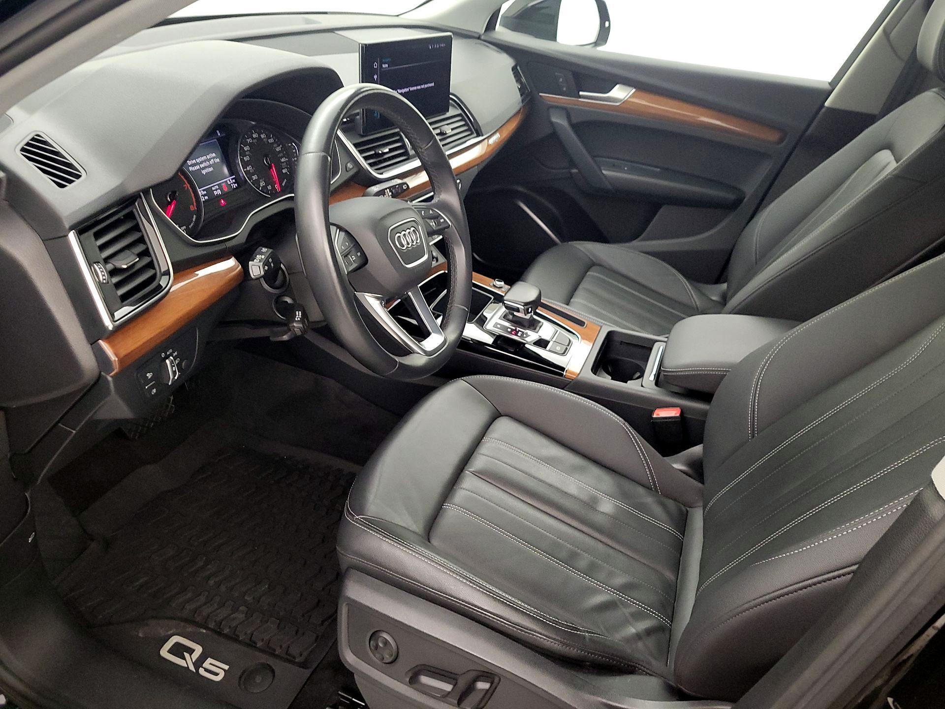Thumbnail: 2022 Audi Q5 - 11