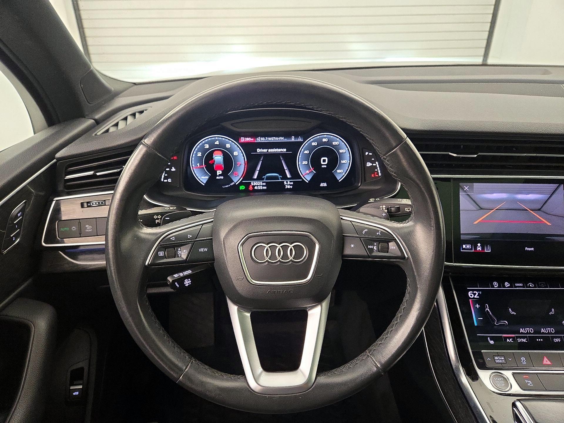 Thumbnail: 2021 Audi Q7 - 10
