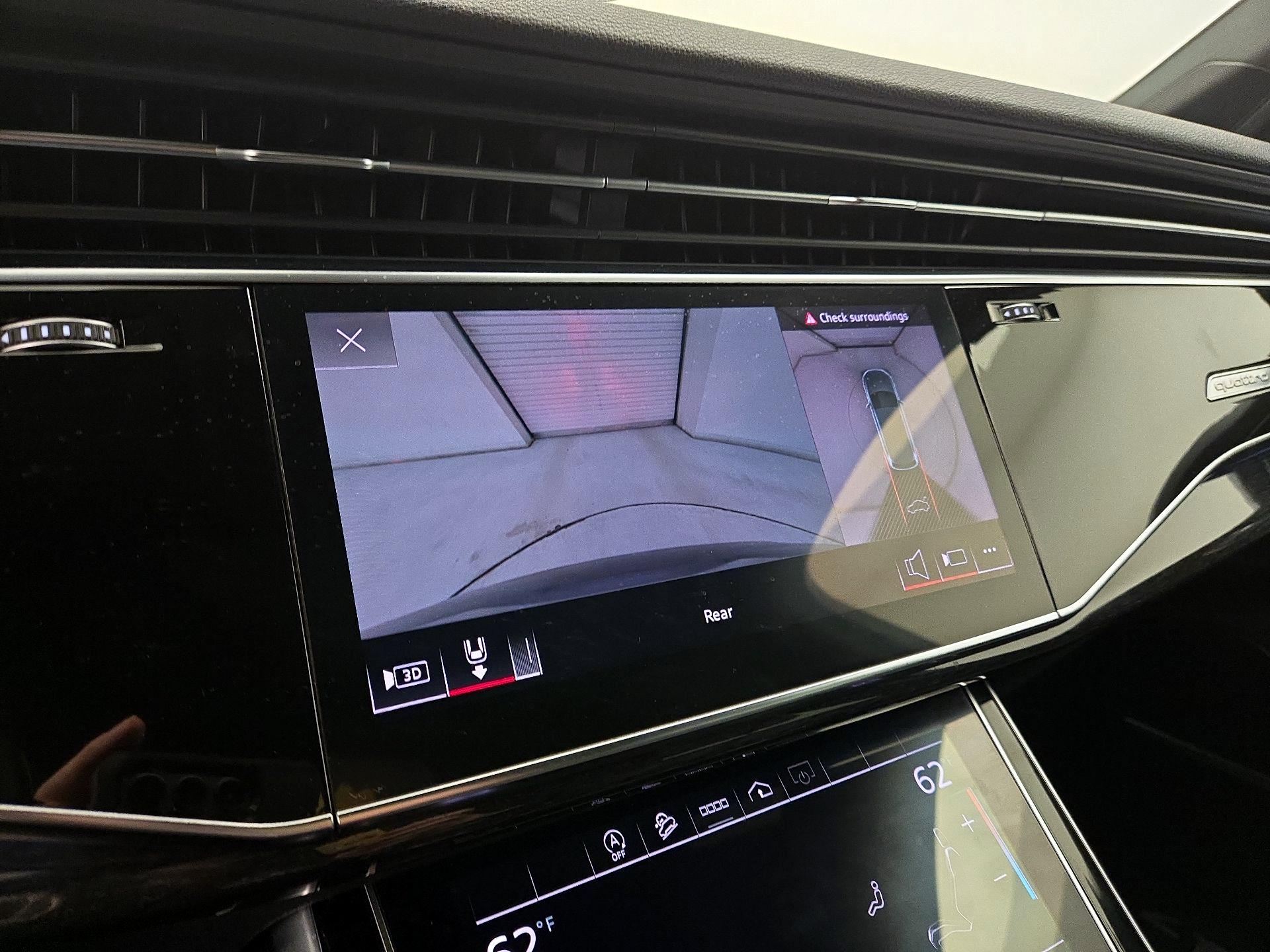 Thumbnail: 2021 Audi Q7 - 14
